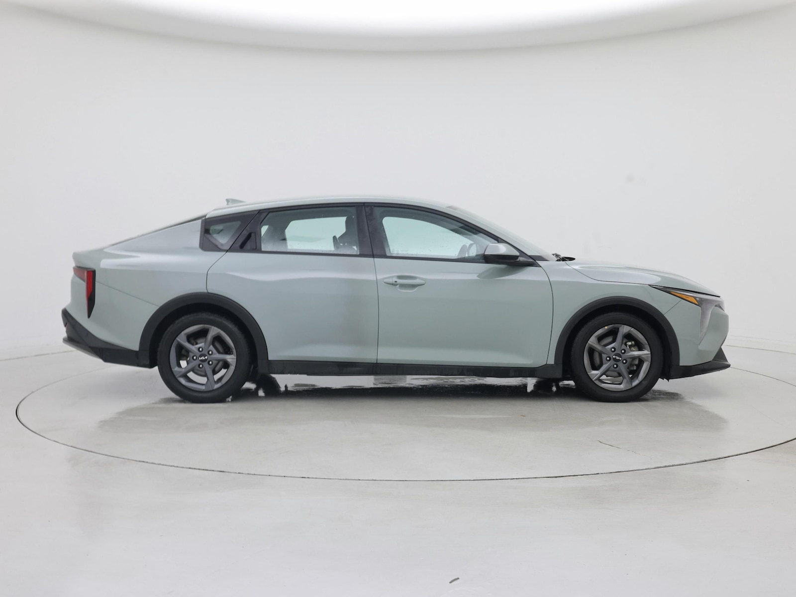 2025 Kia K4 LXS - Photo 8