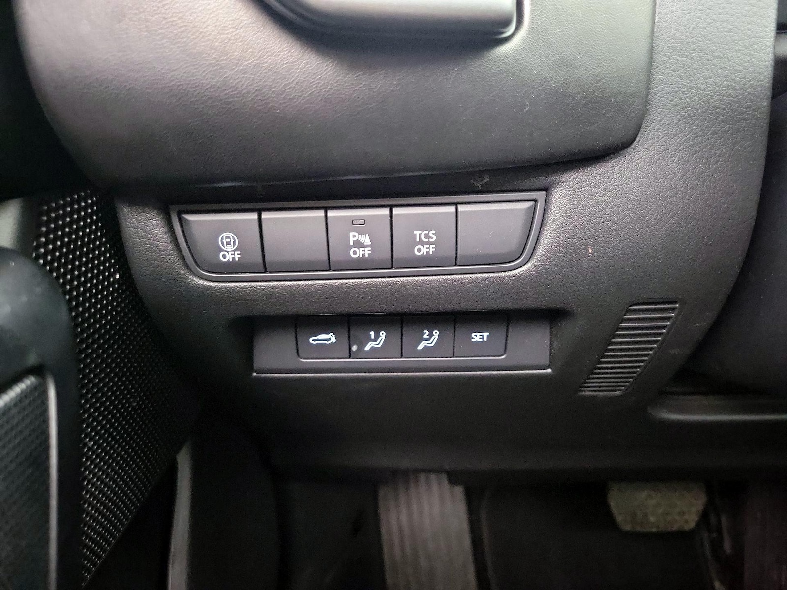 2026 Mazda CX-50 Premium - Photo 14