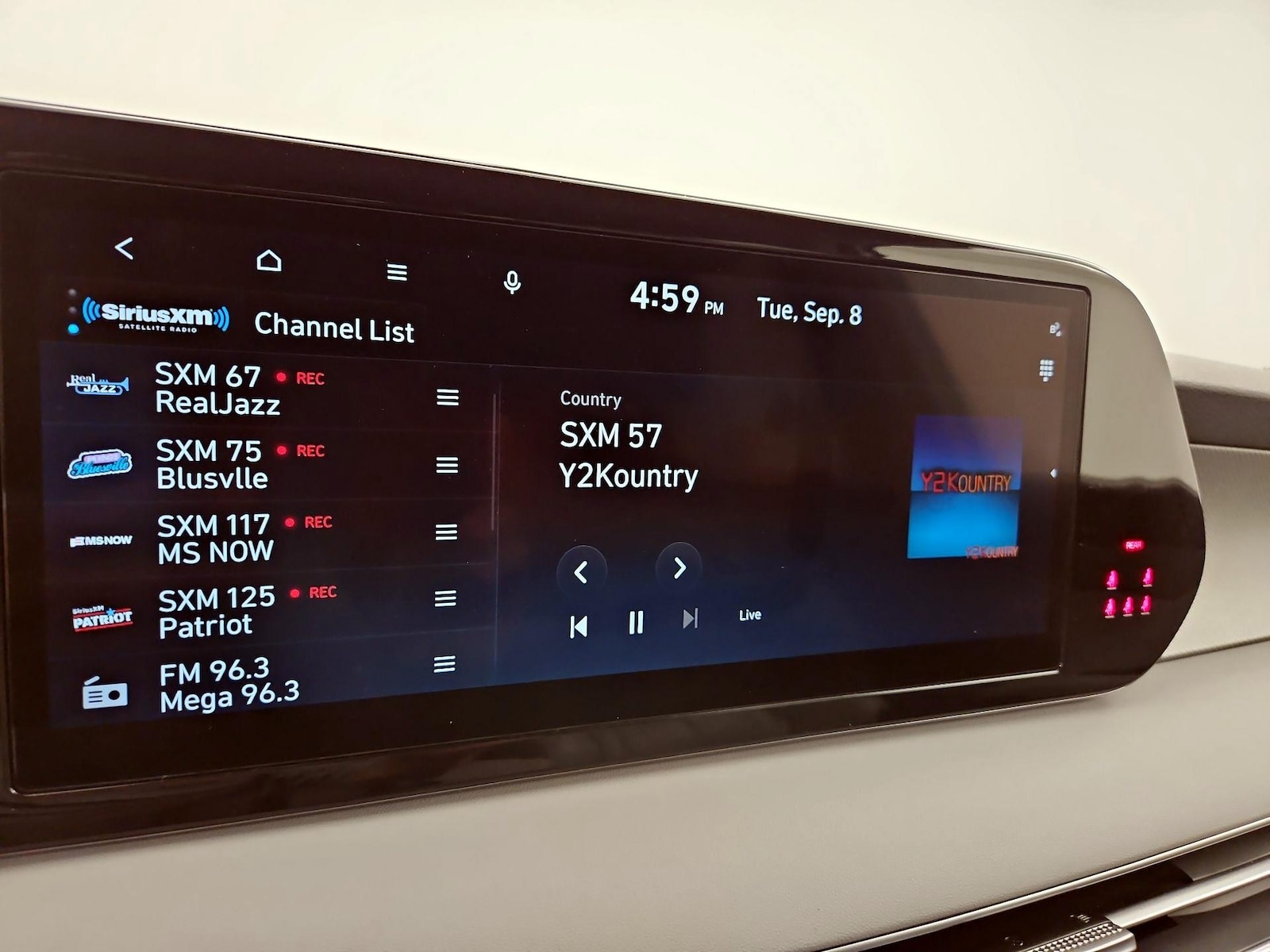 2025 Hyundai Palisade SEL - Photo 17