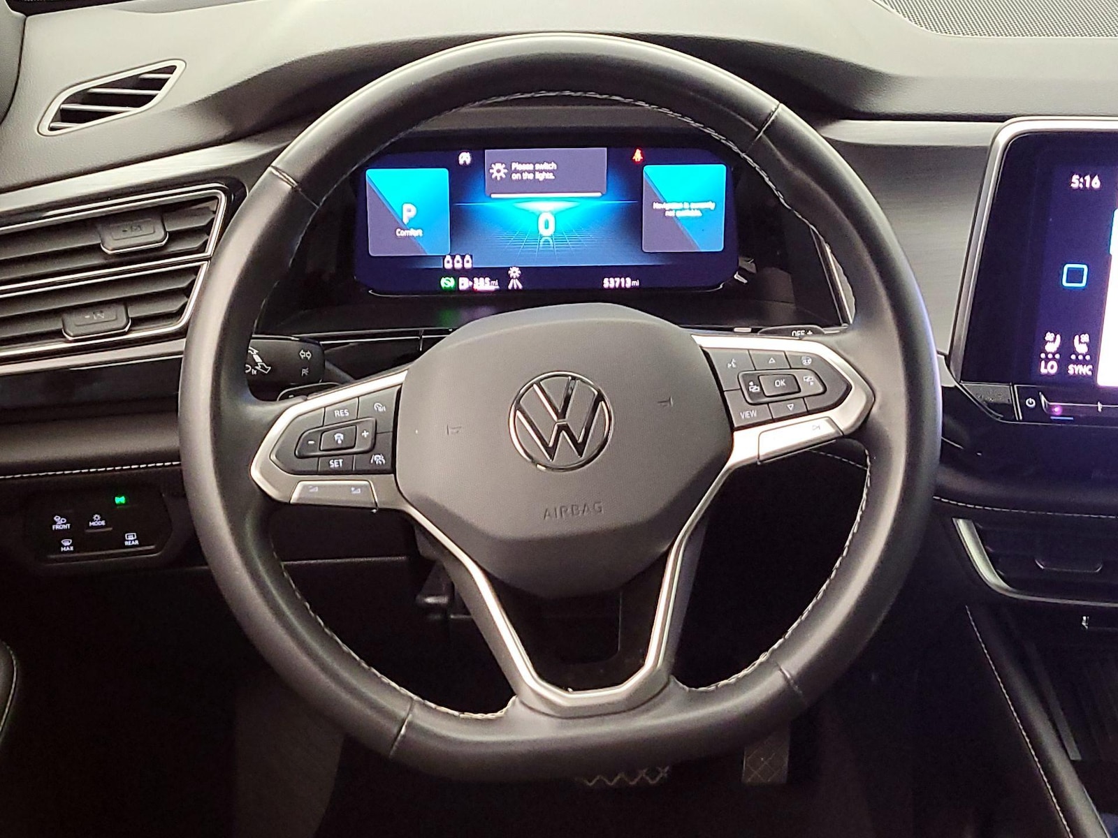2025 Volkswagen Atlas Cross Sport SE w/Tech - Photo 11