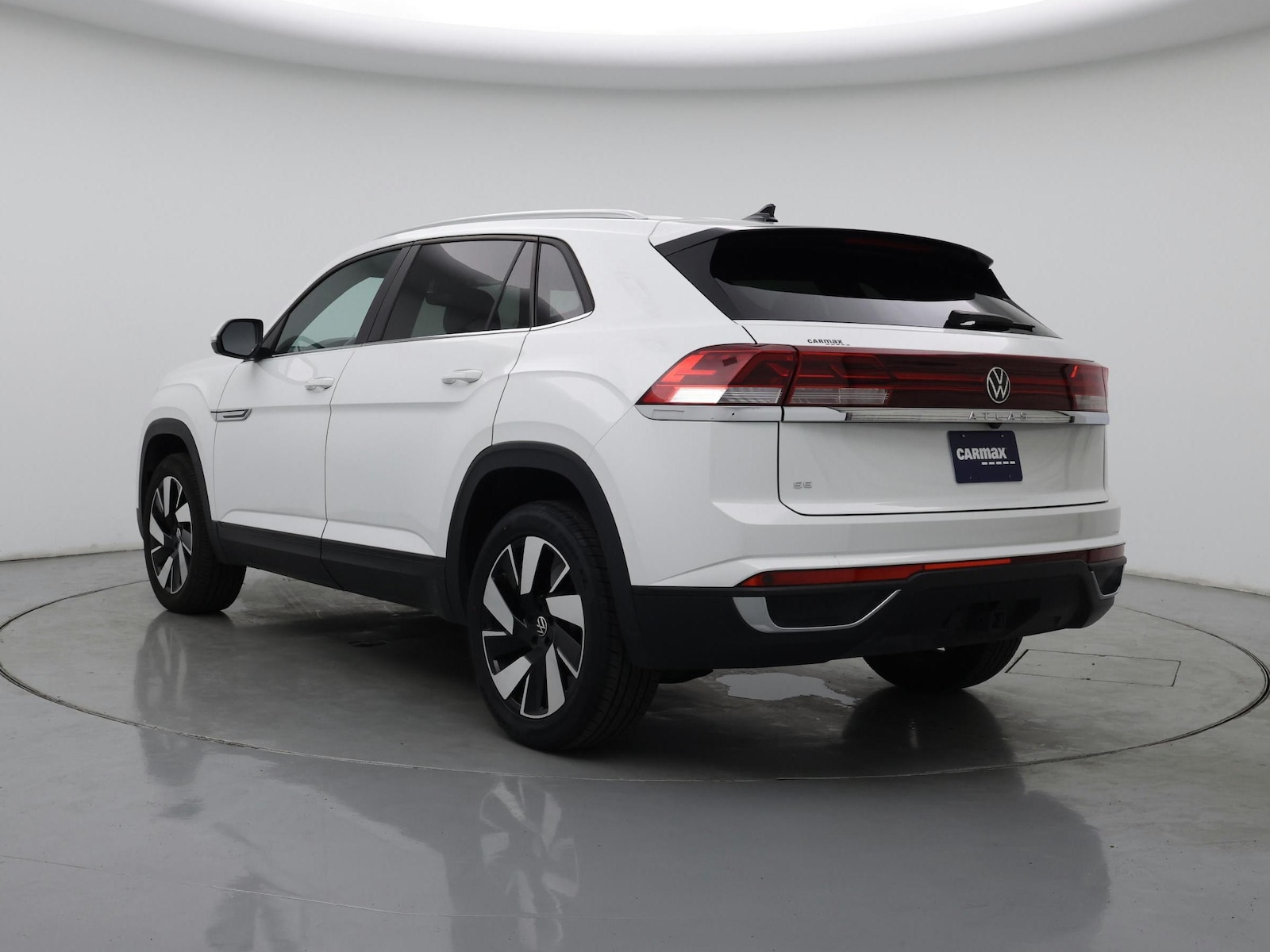 2025 Volkswagen Atlas Cross Sport SE w/Tech - Photo 3