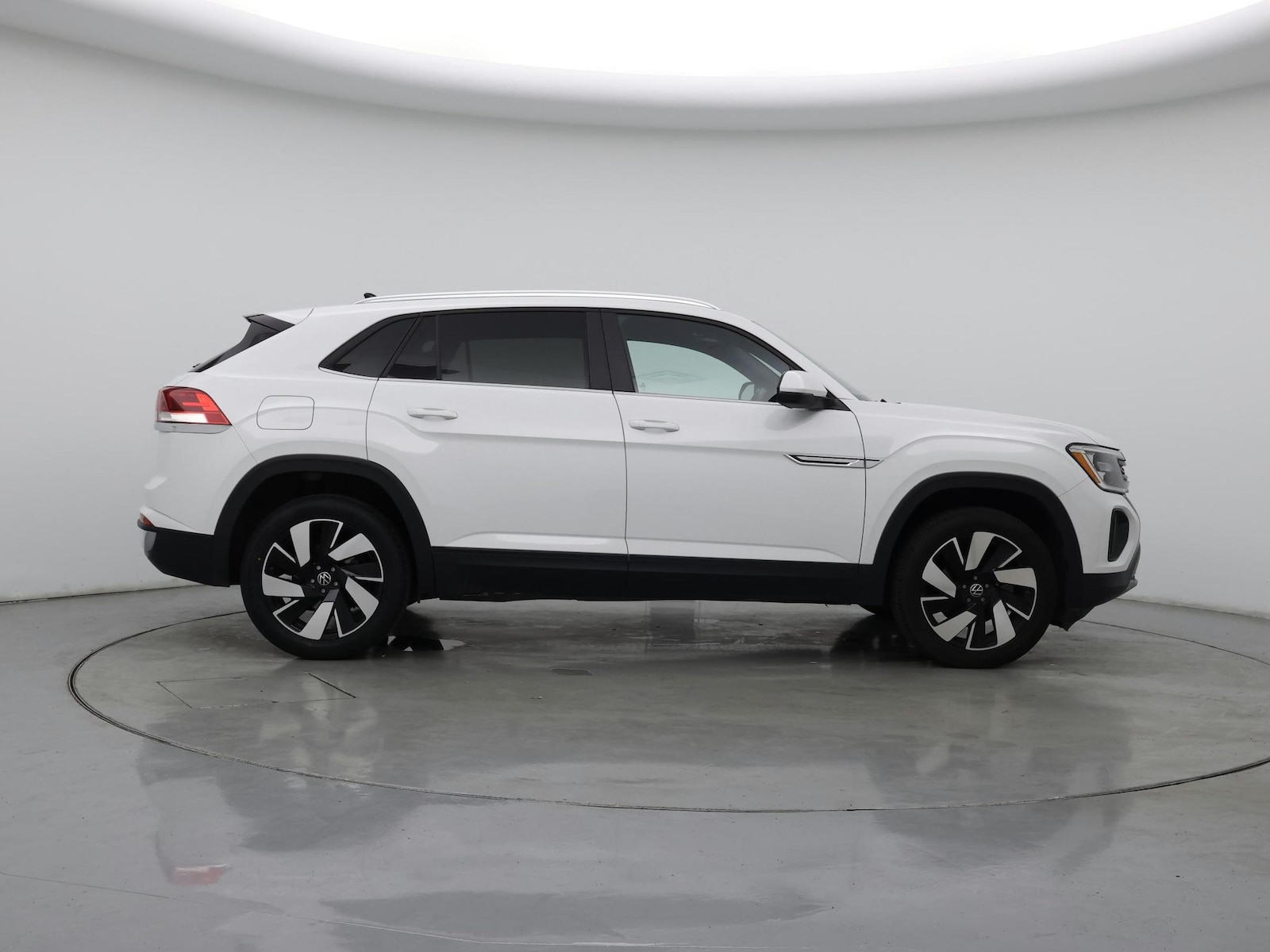 2025 Volkswagen Atlas Cross Sport SE w/Tech - Photo 8