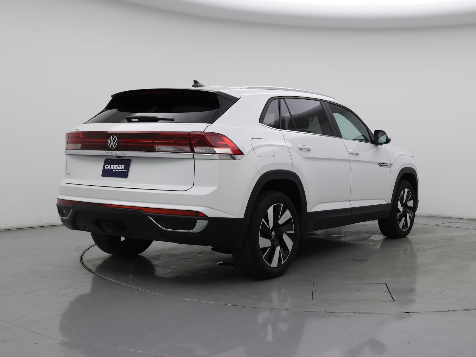 2025 Volkswagen Atlas Cross Sport SE w/Tech - Photo 9
