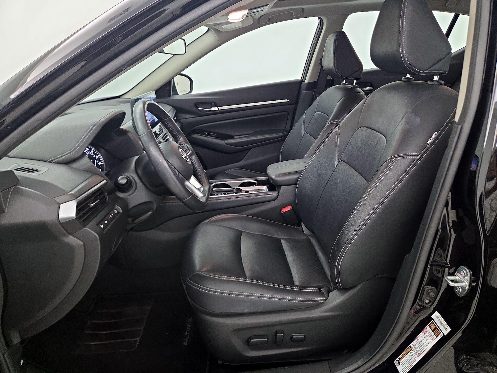 2024 Nissan Altima SL - Photo 12