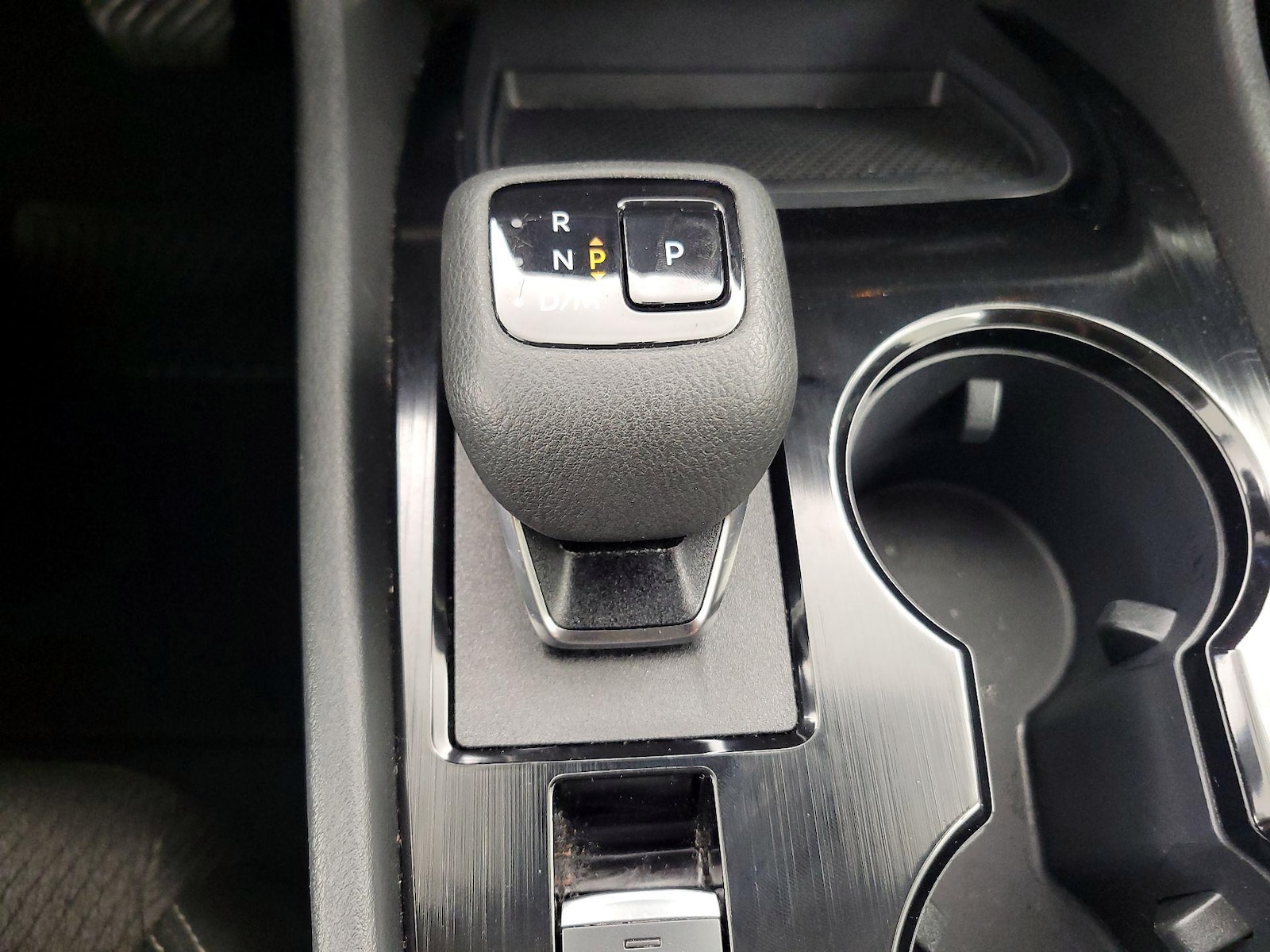 2025 Nissan Rogue SV - Photo 18