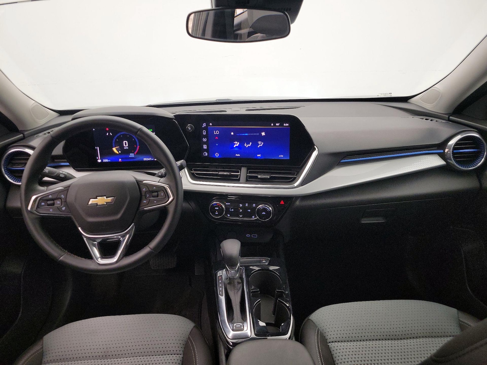 2025 Chevrolet Trax LT - Photo 10