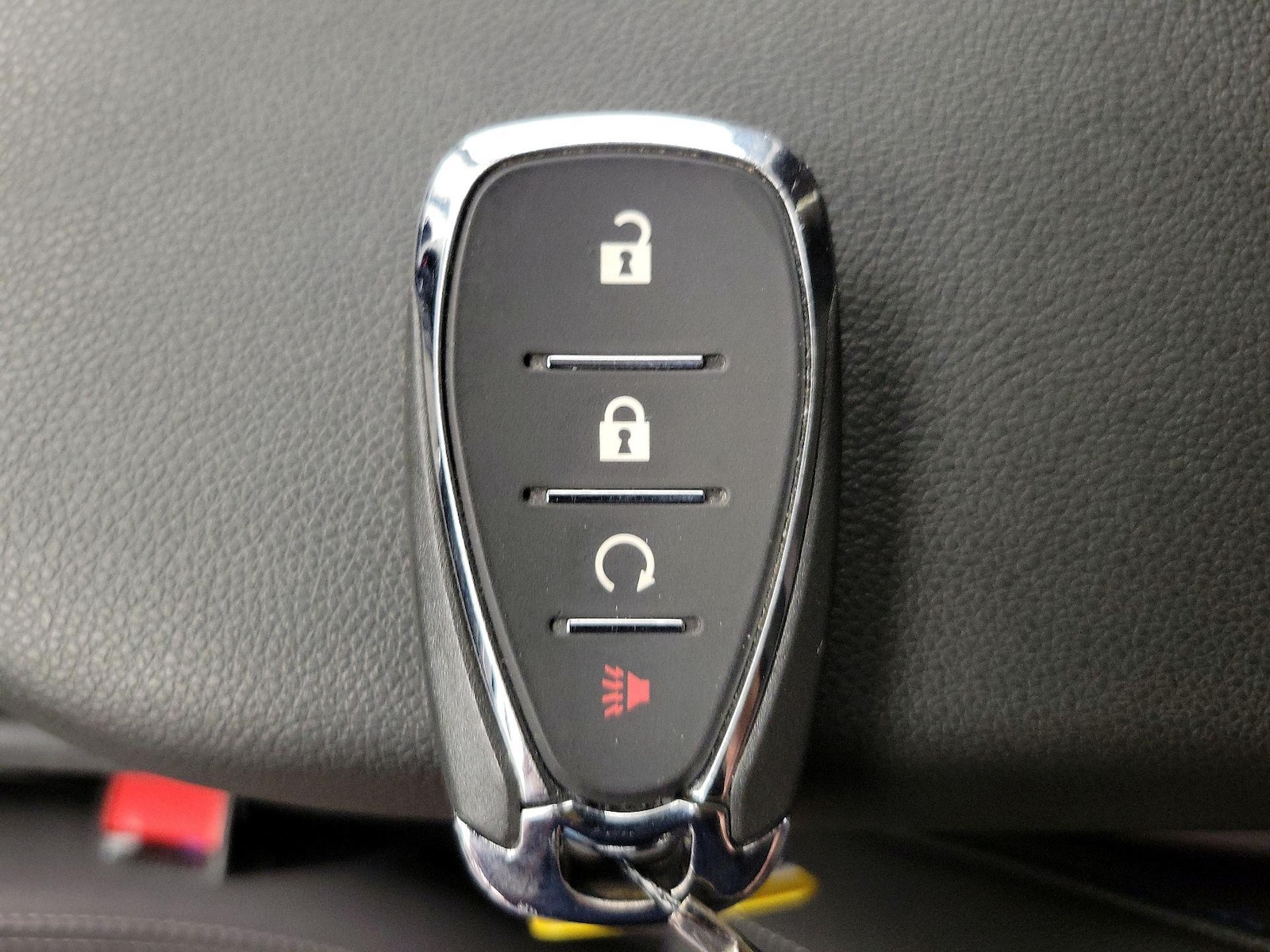 2025 Chevrolet Trax LT - Photo 23