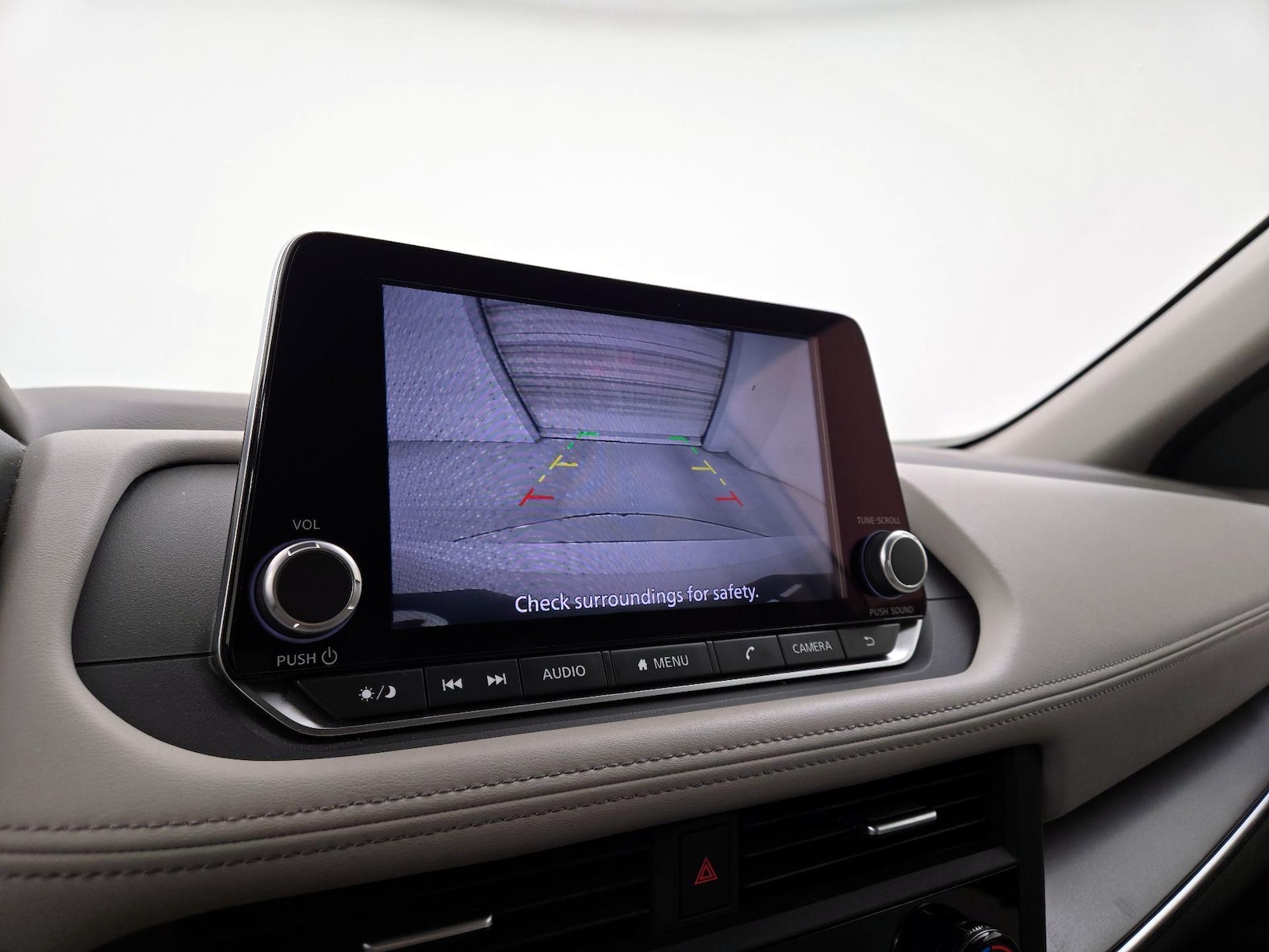 2025 Nissan Rogue SV - Photo 15