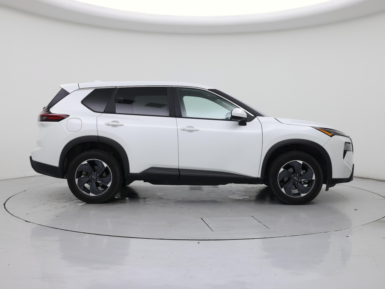 2025 Nissan Rogue SV - Photo 8