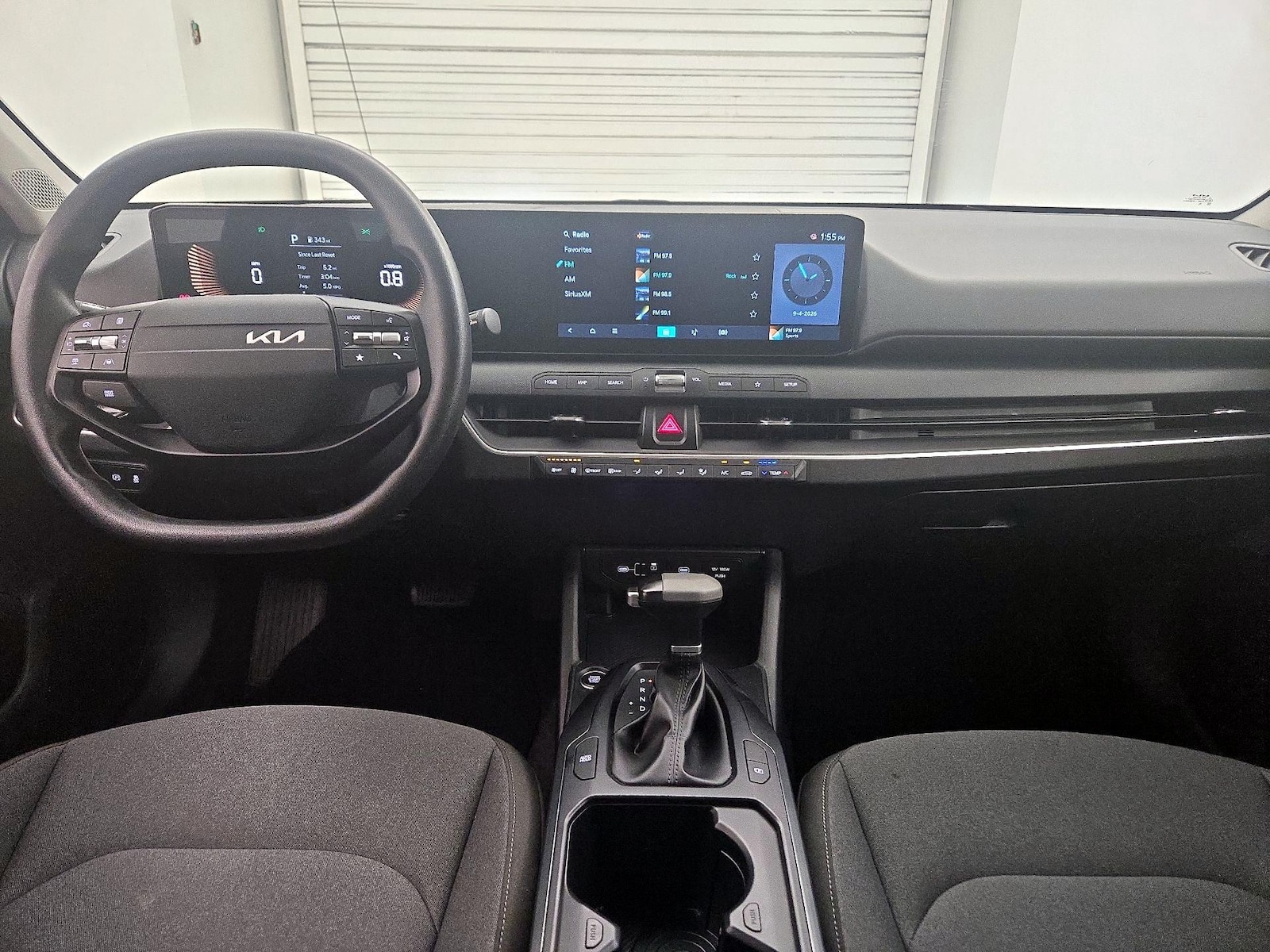2025 Kia K4 LXS - Photo 10