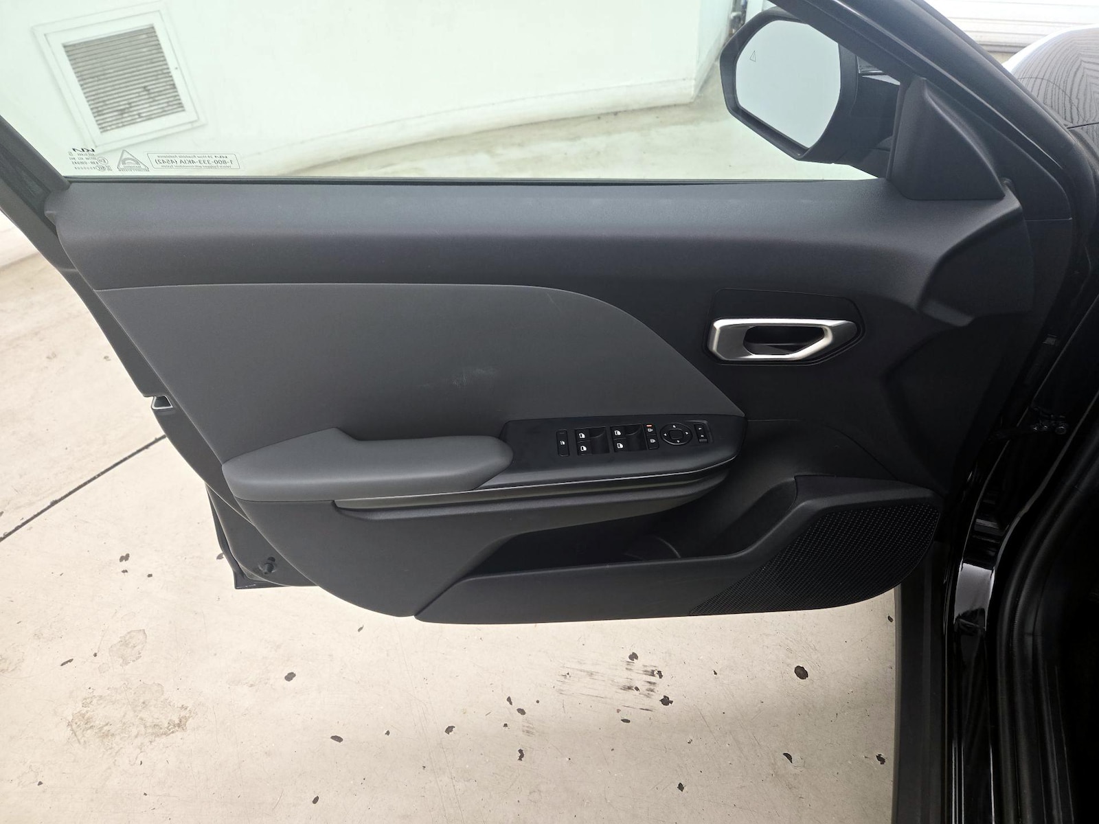 2025 Kia K4 LXS - Photo 13