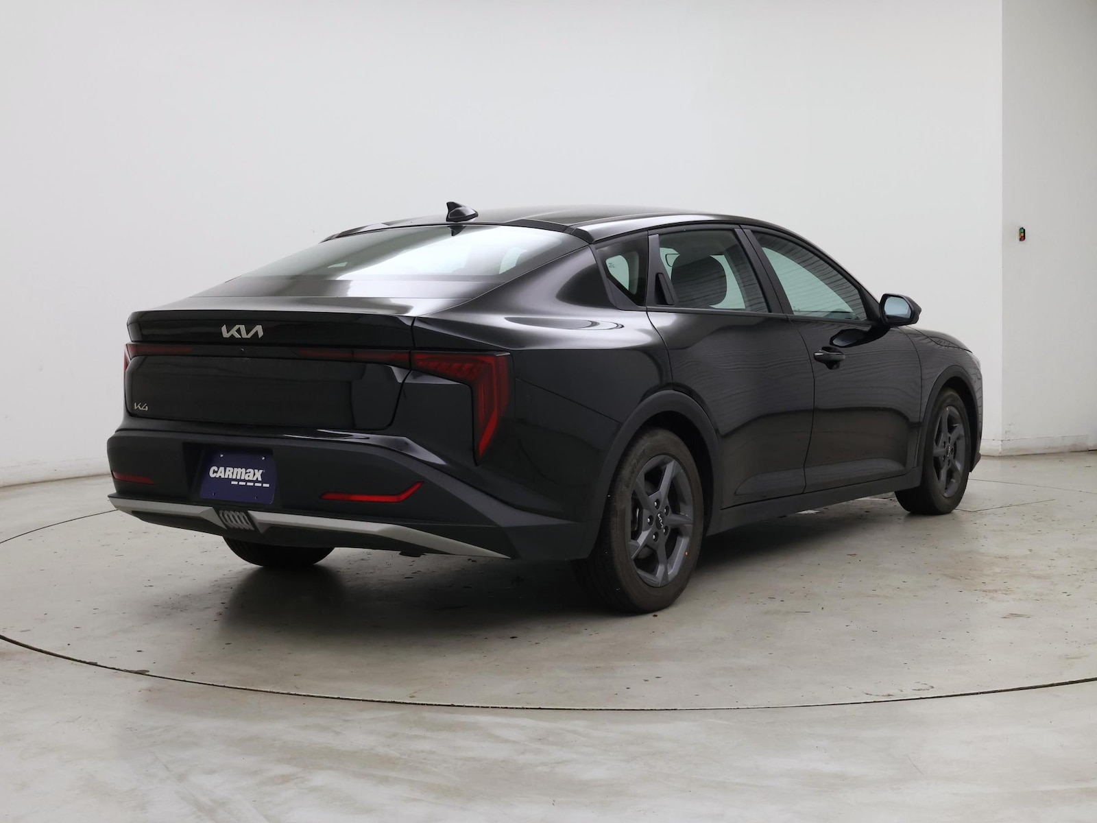 2025 Kia K4 LXS - Photo 9