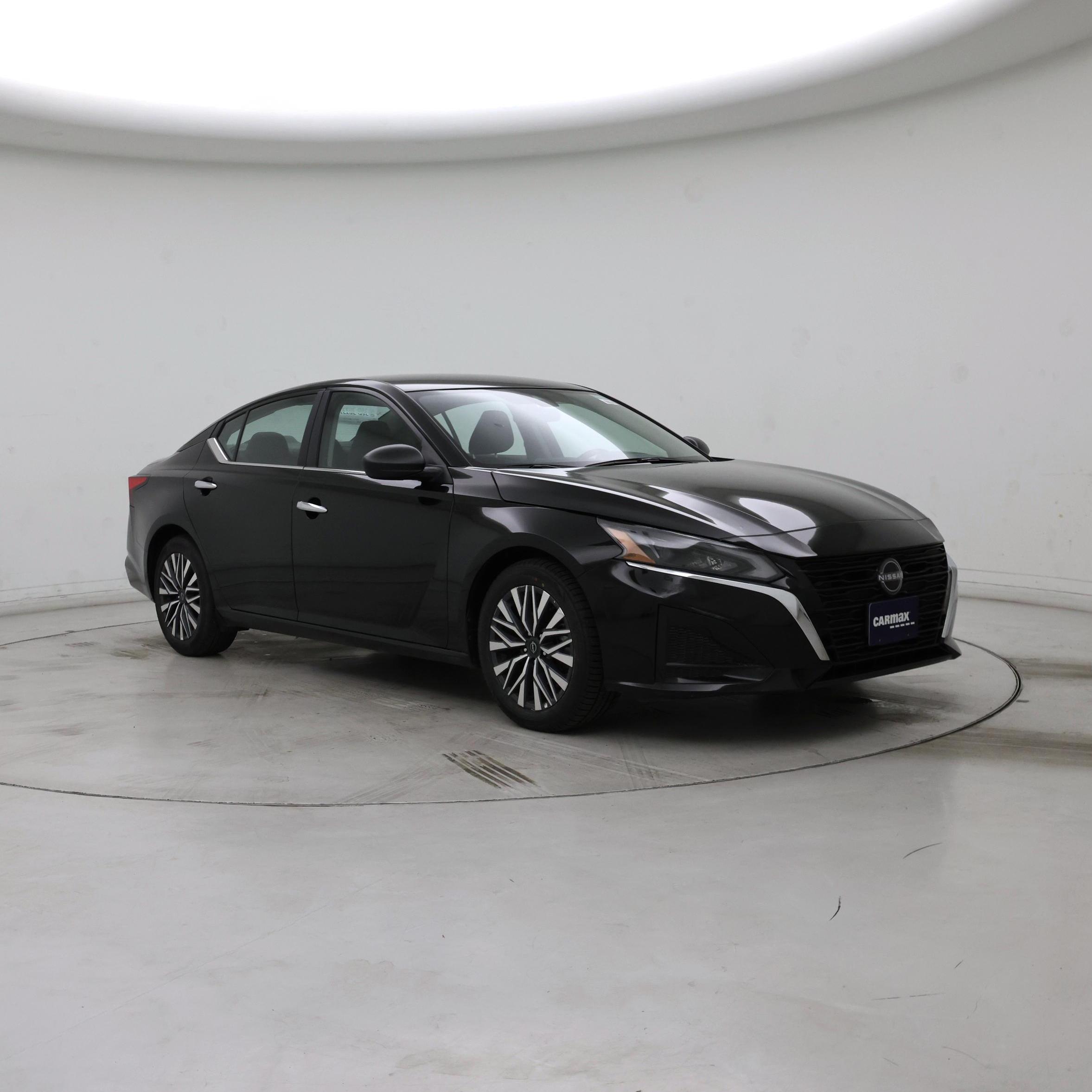 Black 2025 Nissan Altima Sedan Front-Wheel Drive Automatic