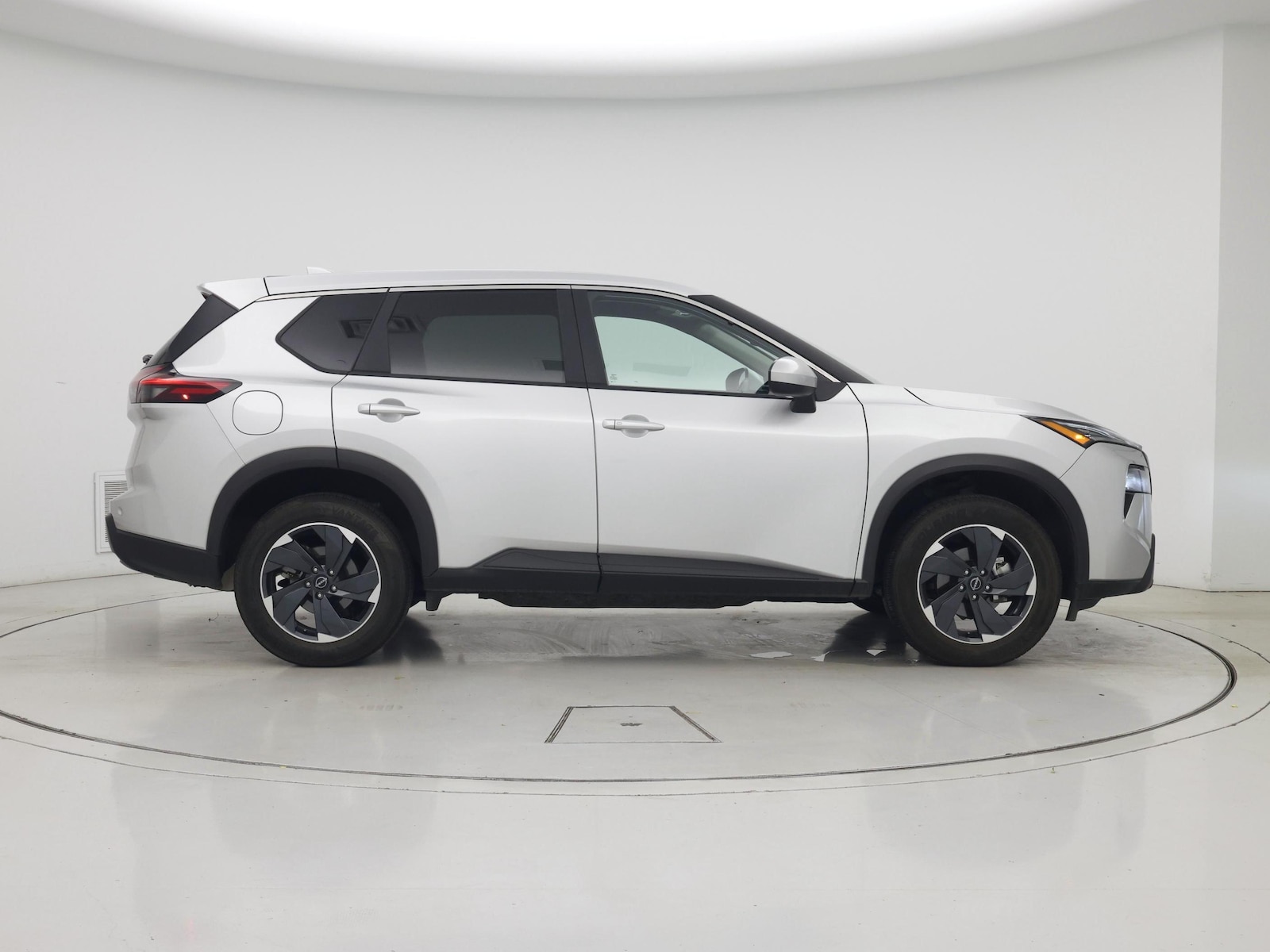 2025 Nissan Rogue SV - Photo 8