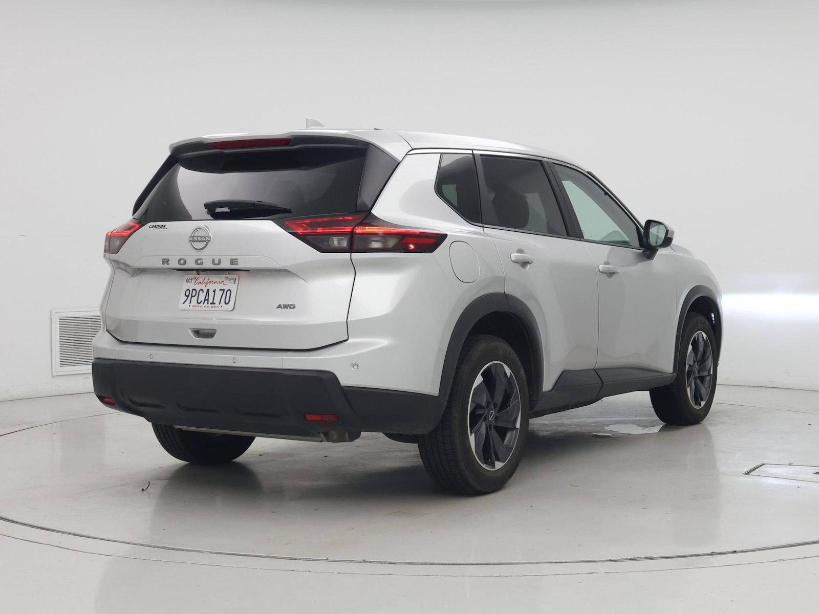 2025 Nissan Rogue SV - Photo 9