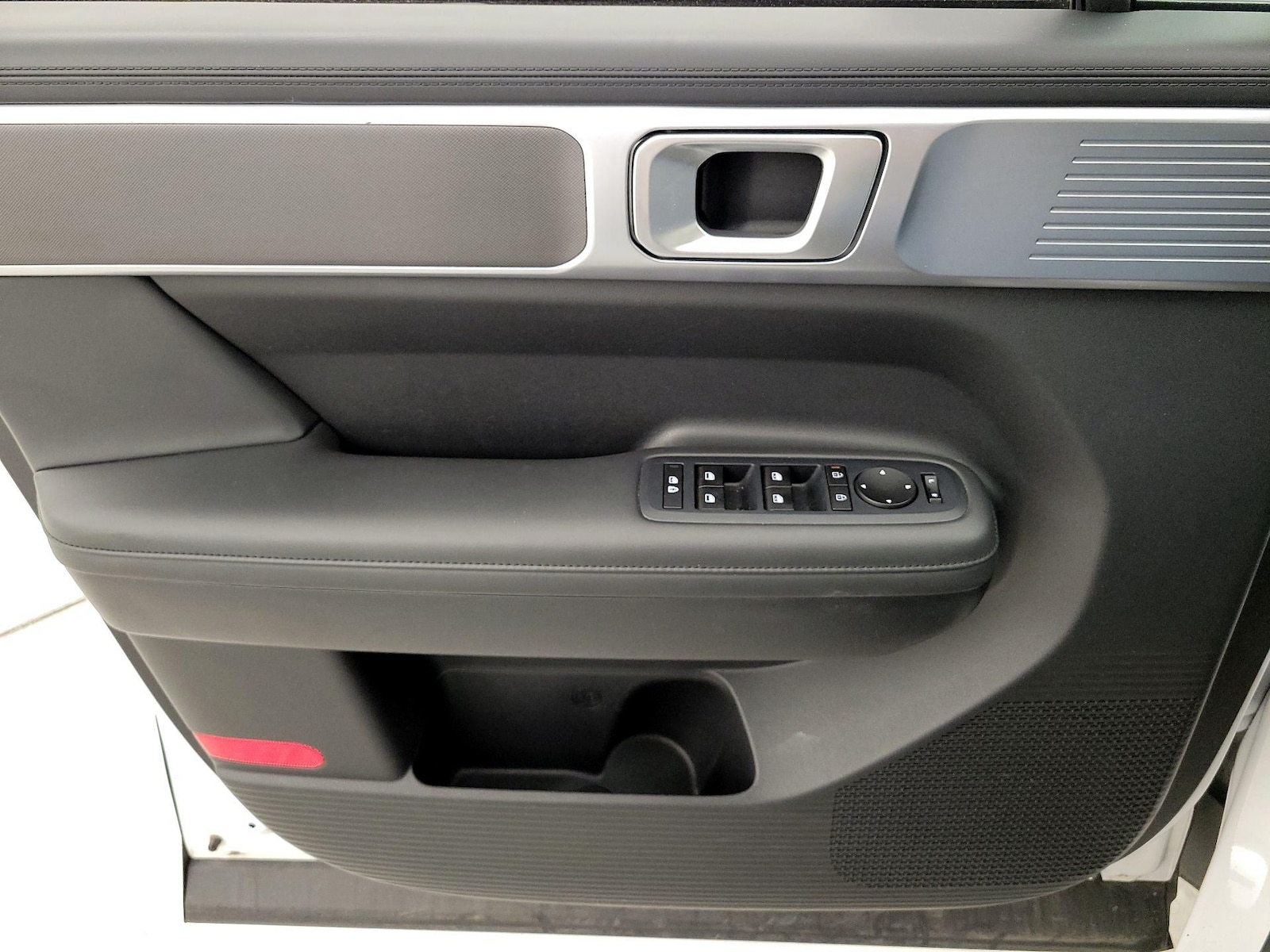 2025 Hyundai Santa Fe SEL - Photo 13