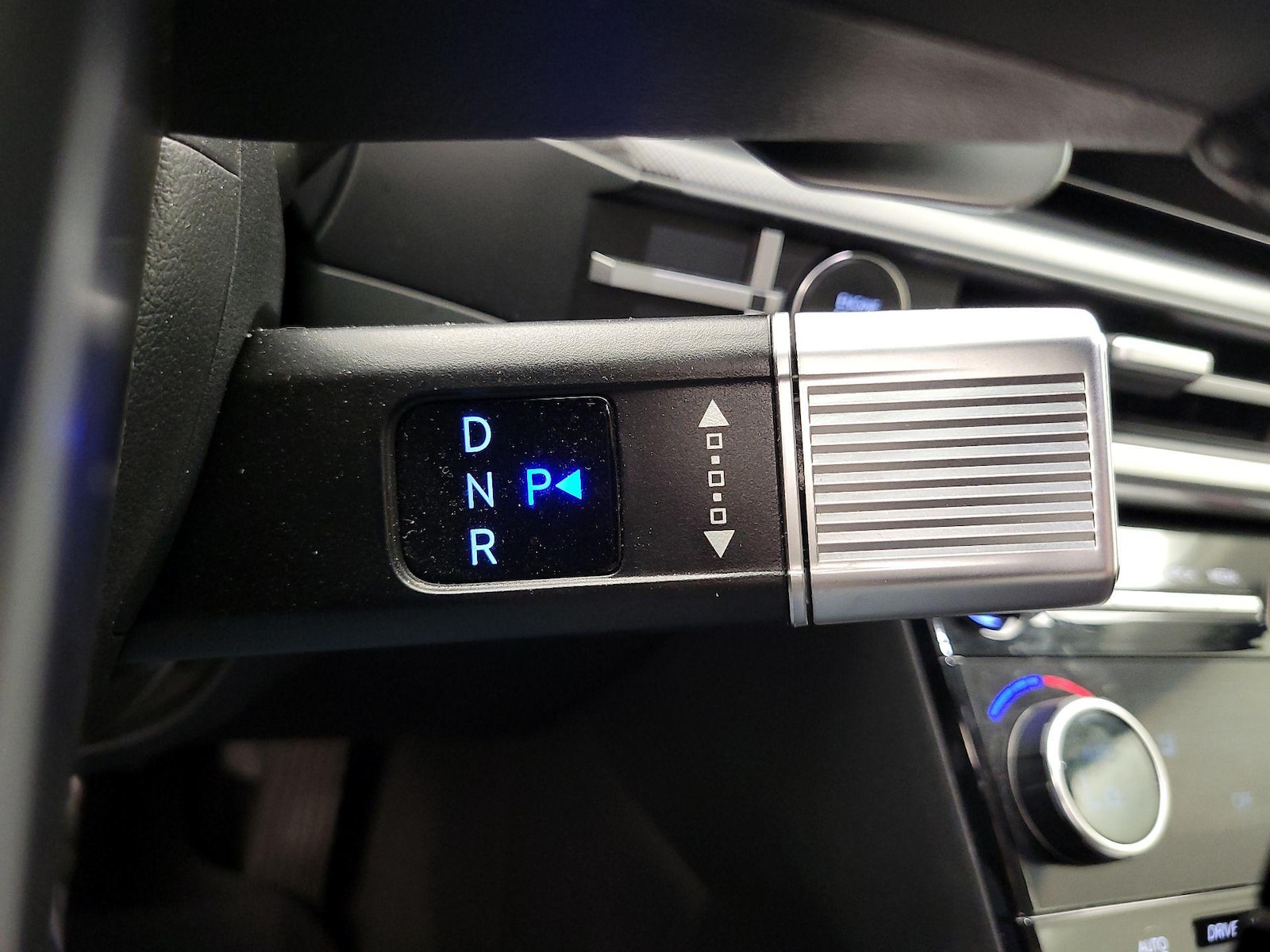 2025 Hyundai Santa Fe SEL - Photo 16