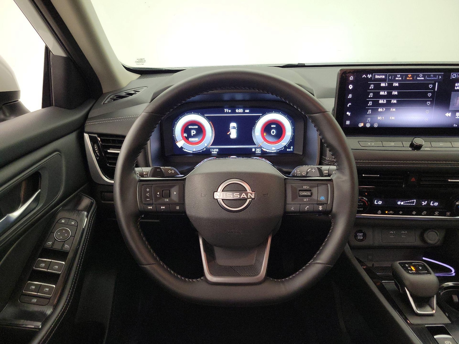 2026 Nissan Rogue SL - Photo 11