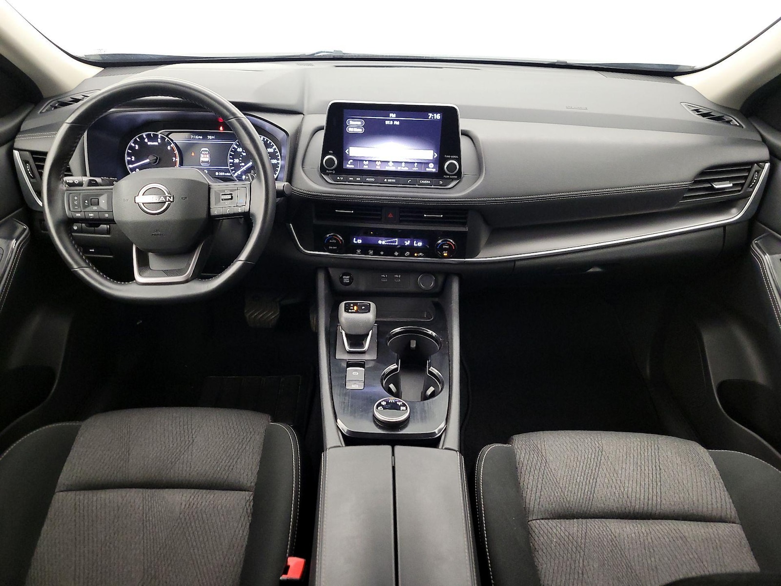 2025 Nissan Rogue SV - Photo 10