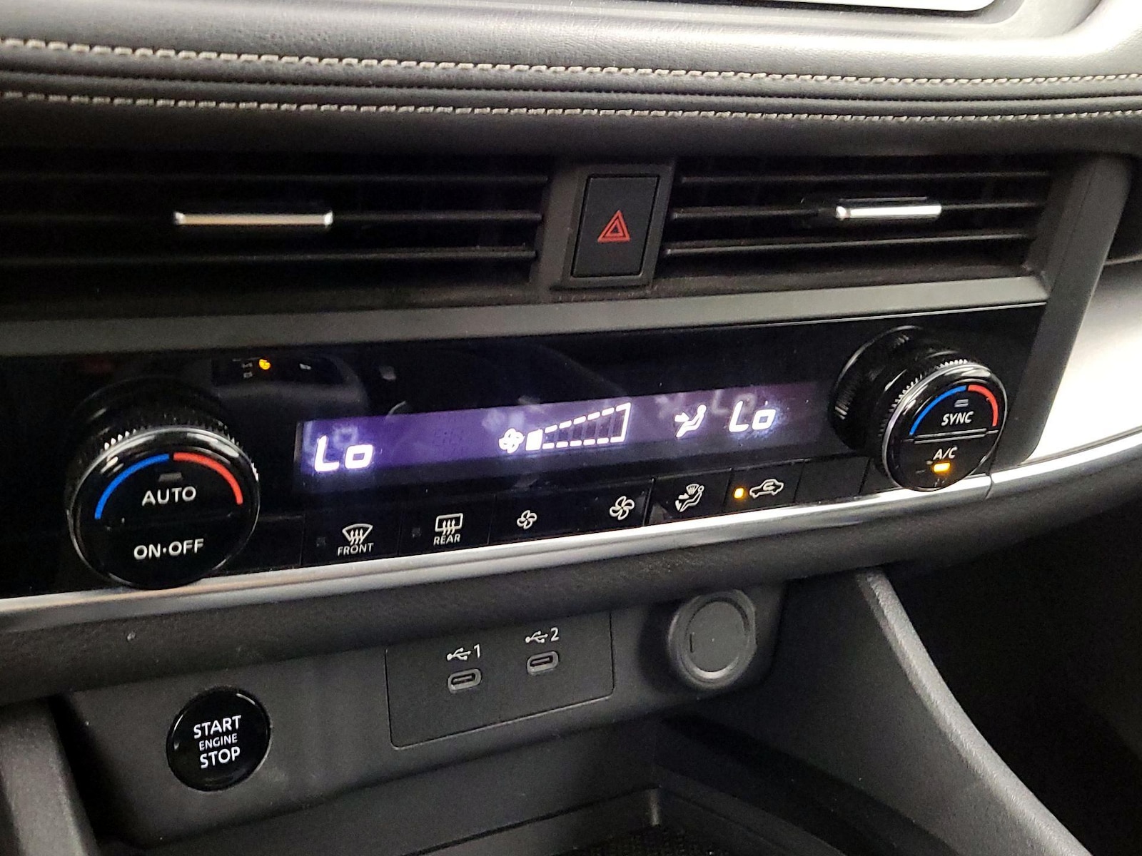 2025 Nissan Rogue SV - Photo 17