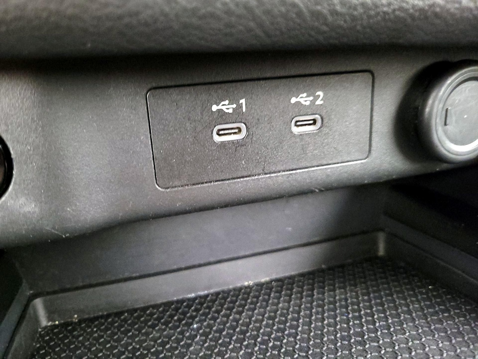 2025 Nissan Rogue SV - Photo 19