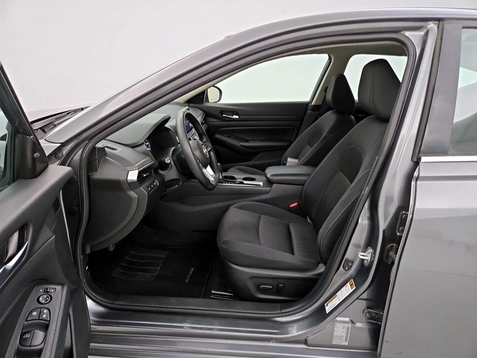 Power Seat(s) & Side Airbags