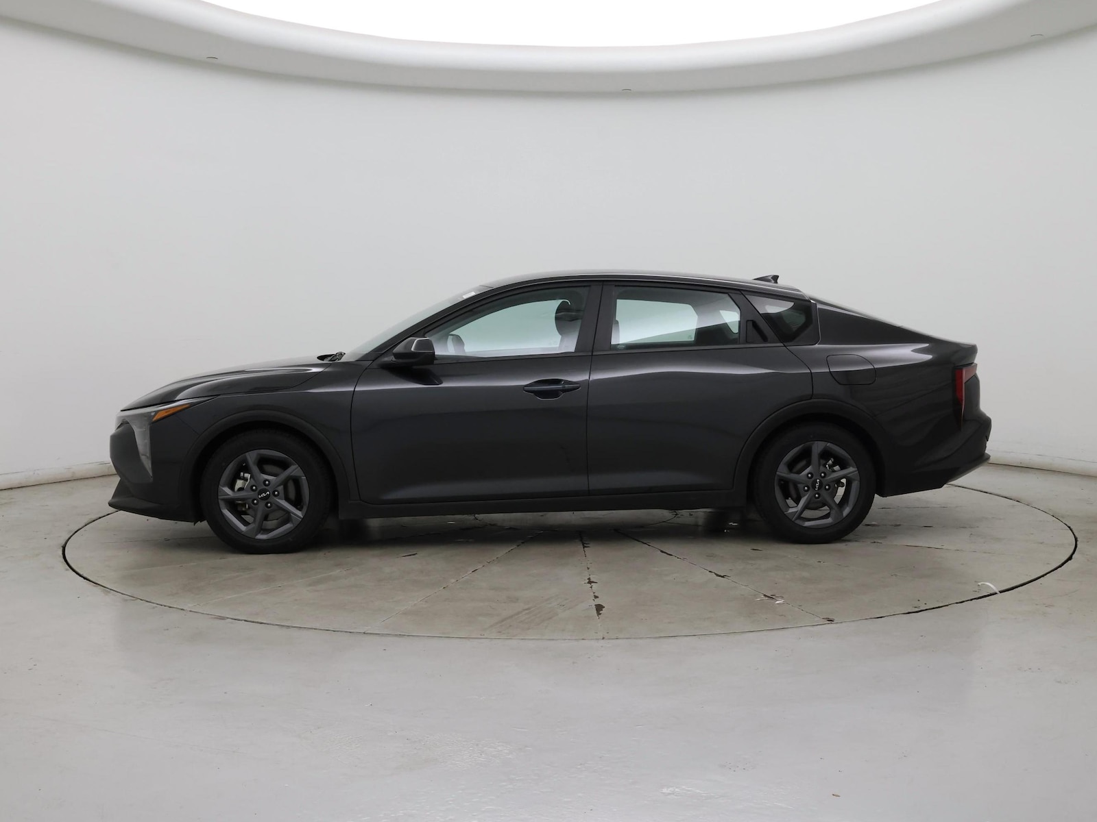 2025 Kia K4 LXS - Photo 4