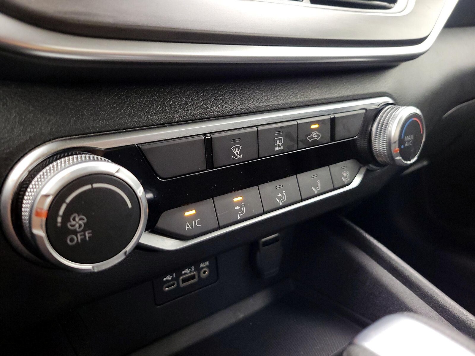 2025 Nissan Altima SV - Photo 17