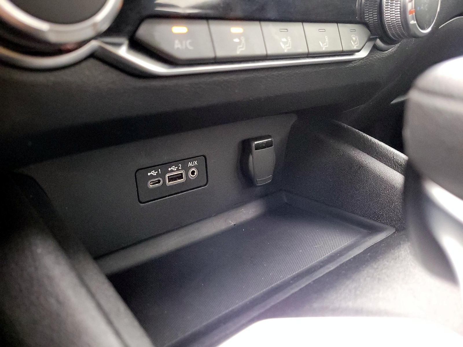 2025 Nissan Altima SV - Photo 19