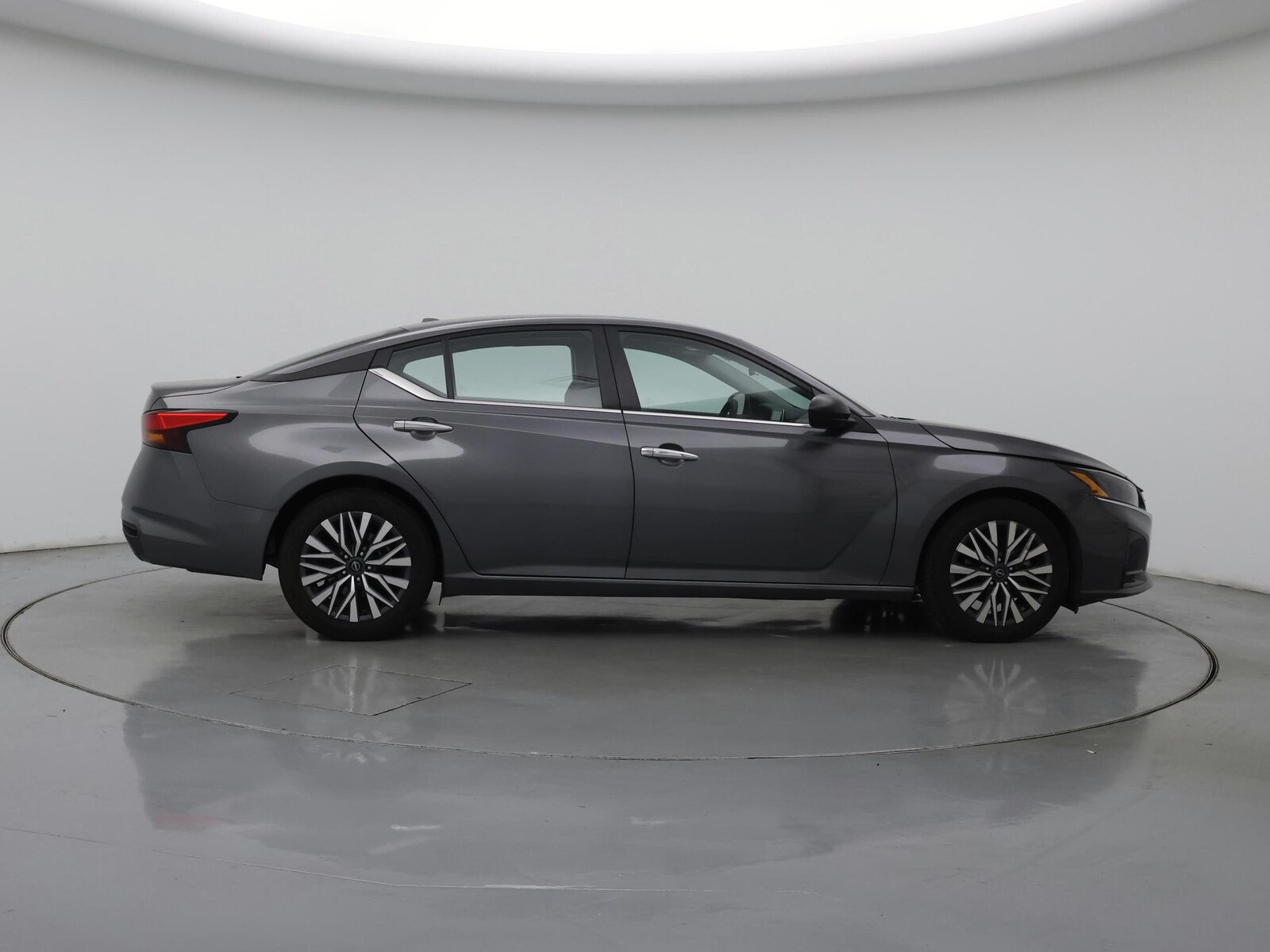 2025 Nissan Altima SV - Photo 8