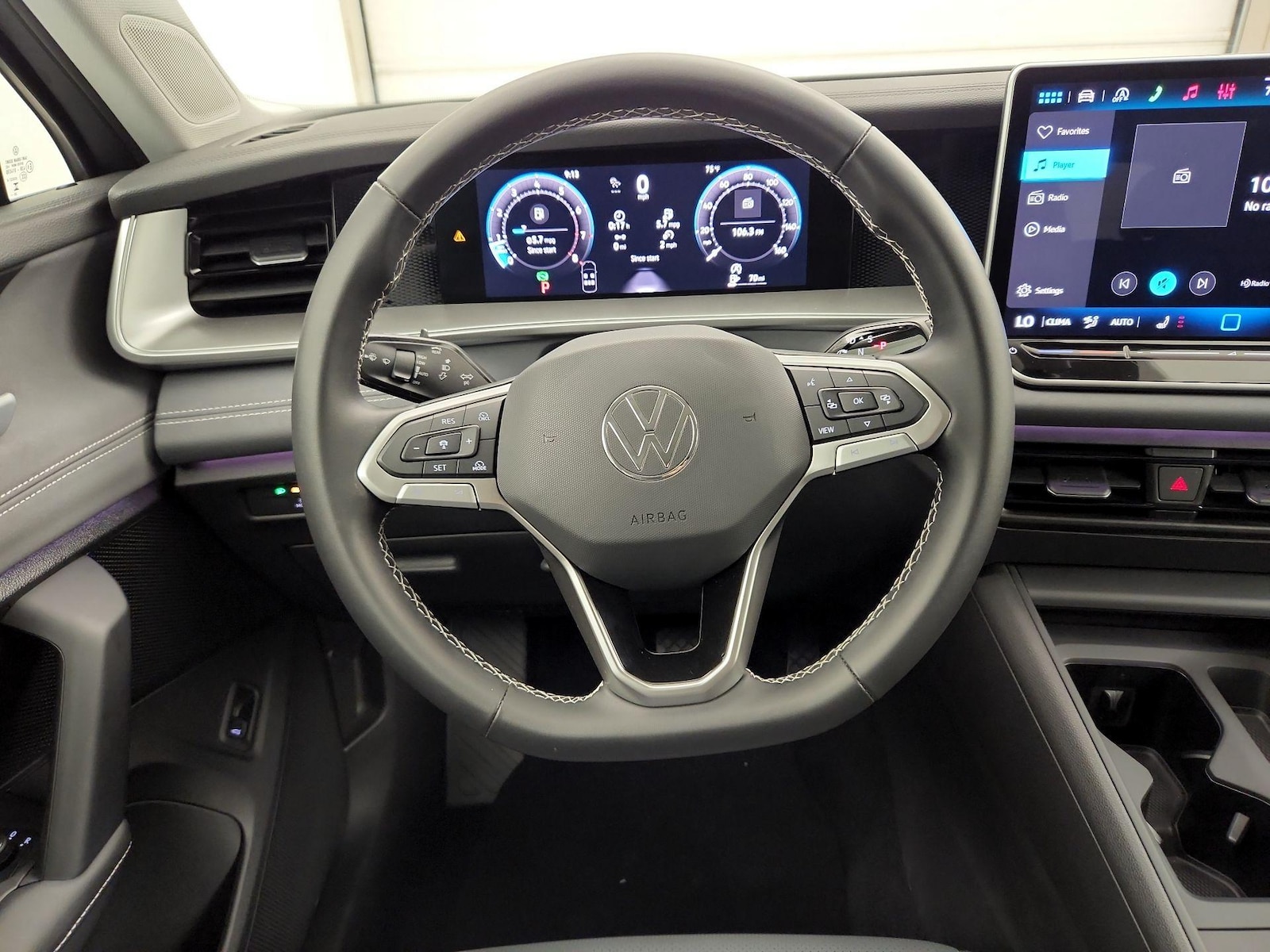 2026 Volkswagen Tiguan SE - Photo 11