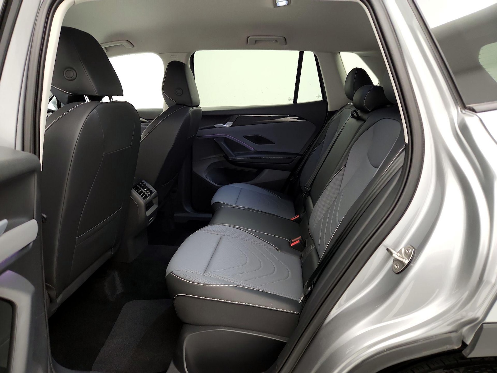 2026 Volkswagen Tiguan SE - Photo 20