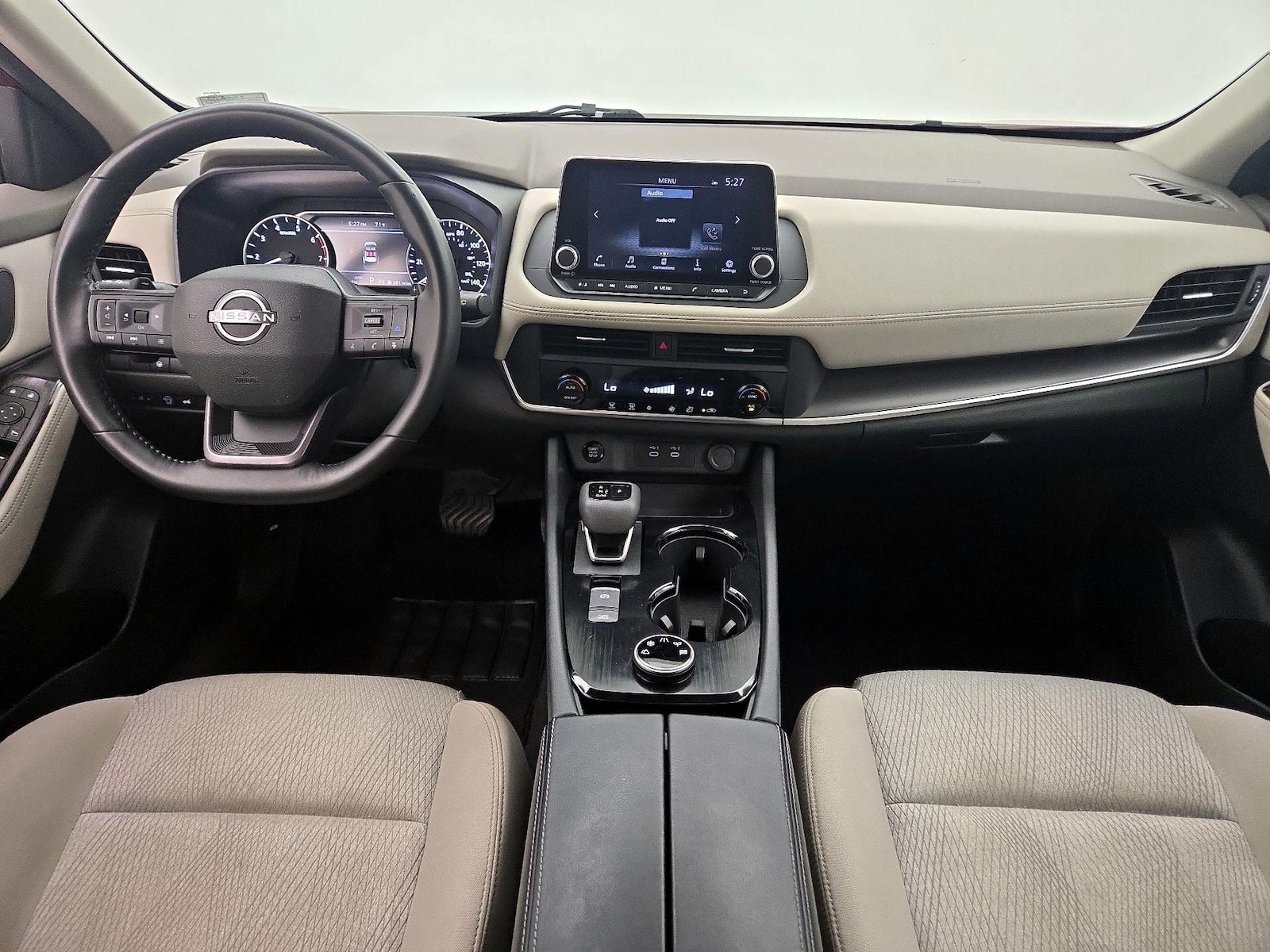 2025 Nissan Rogue SV - Photo 10