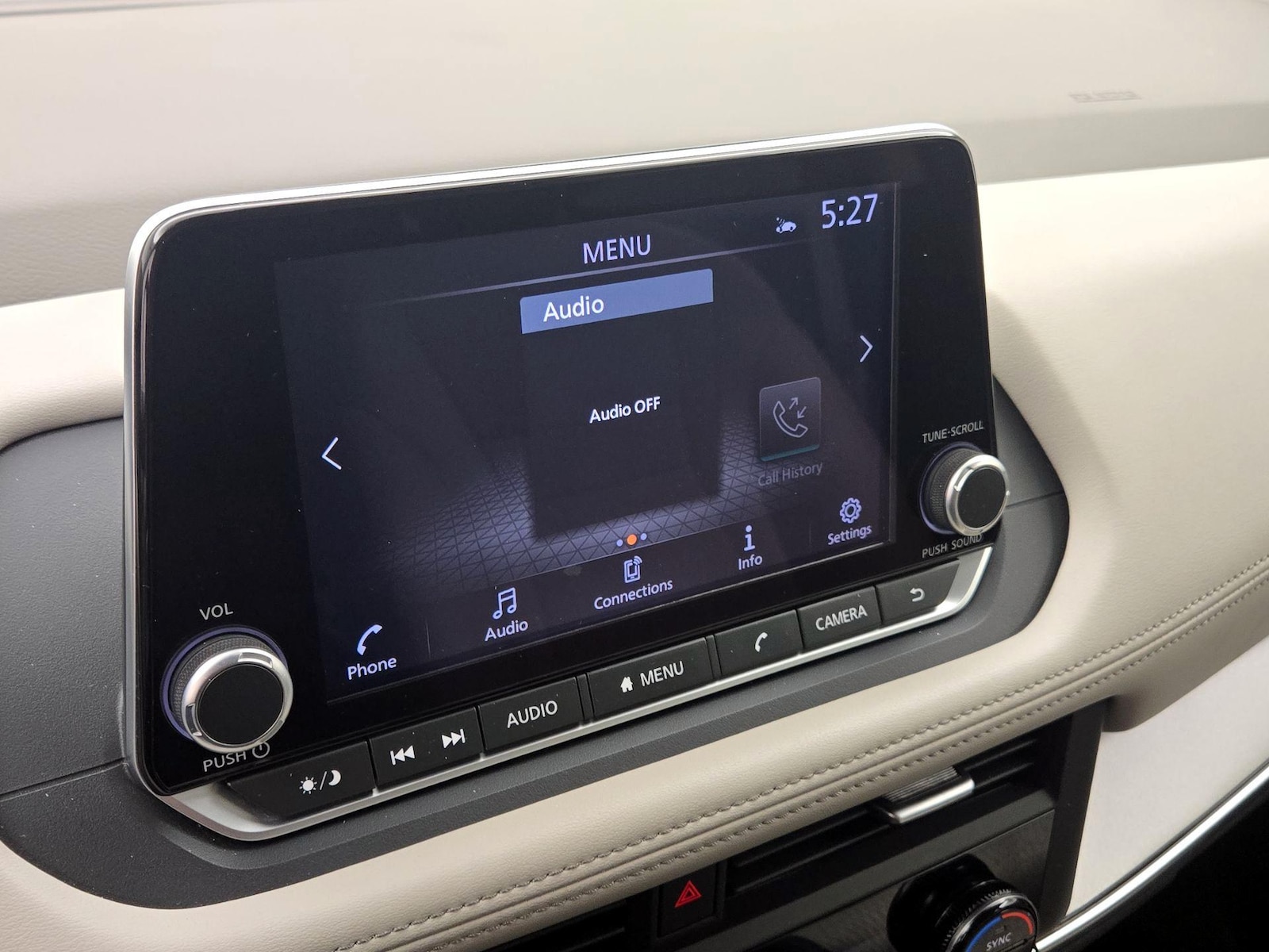 2025 Nissan Rogue SV - Photo 15