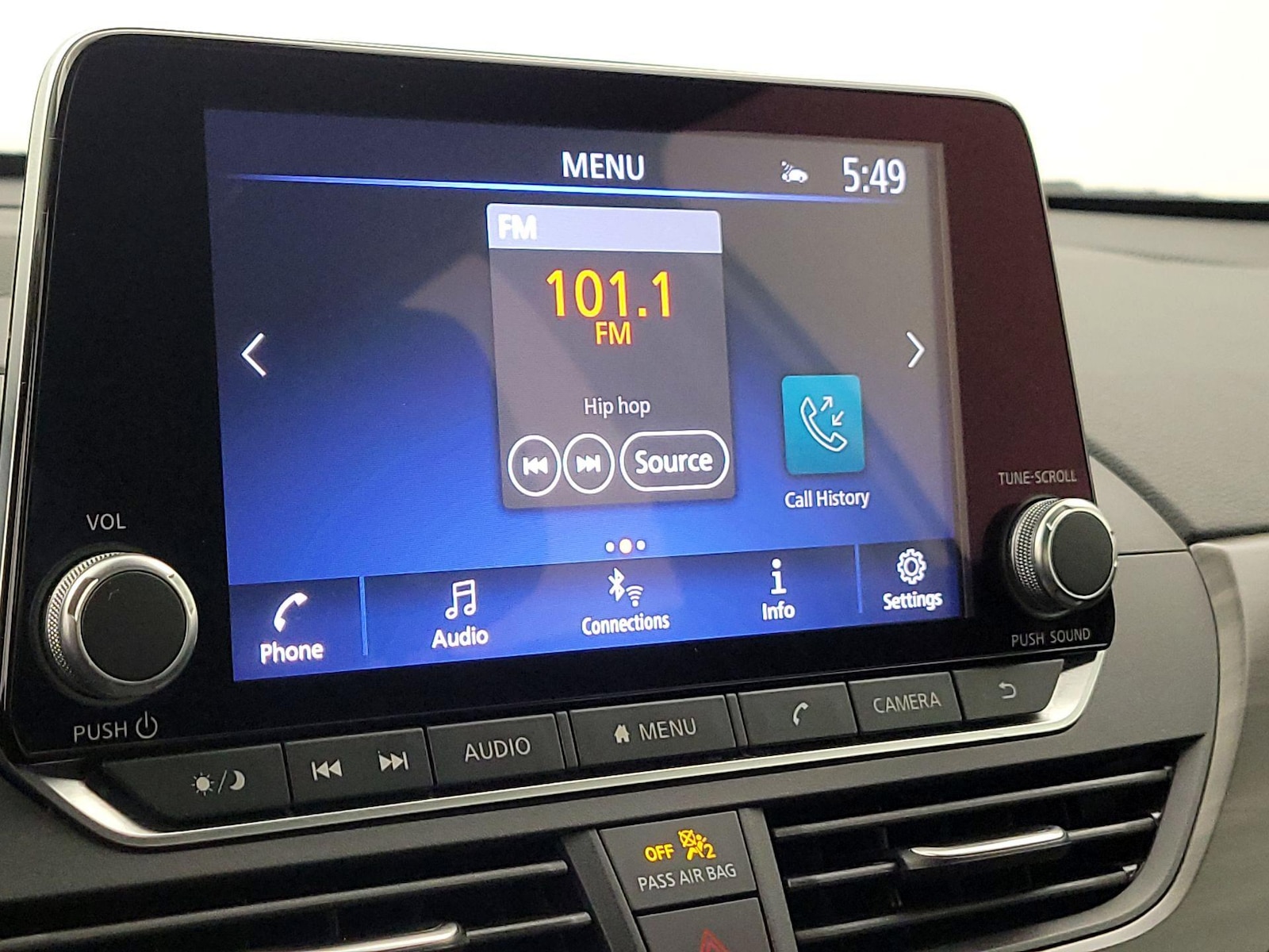 2025 Nissan Altima SV - Photo 16