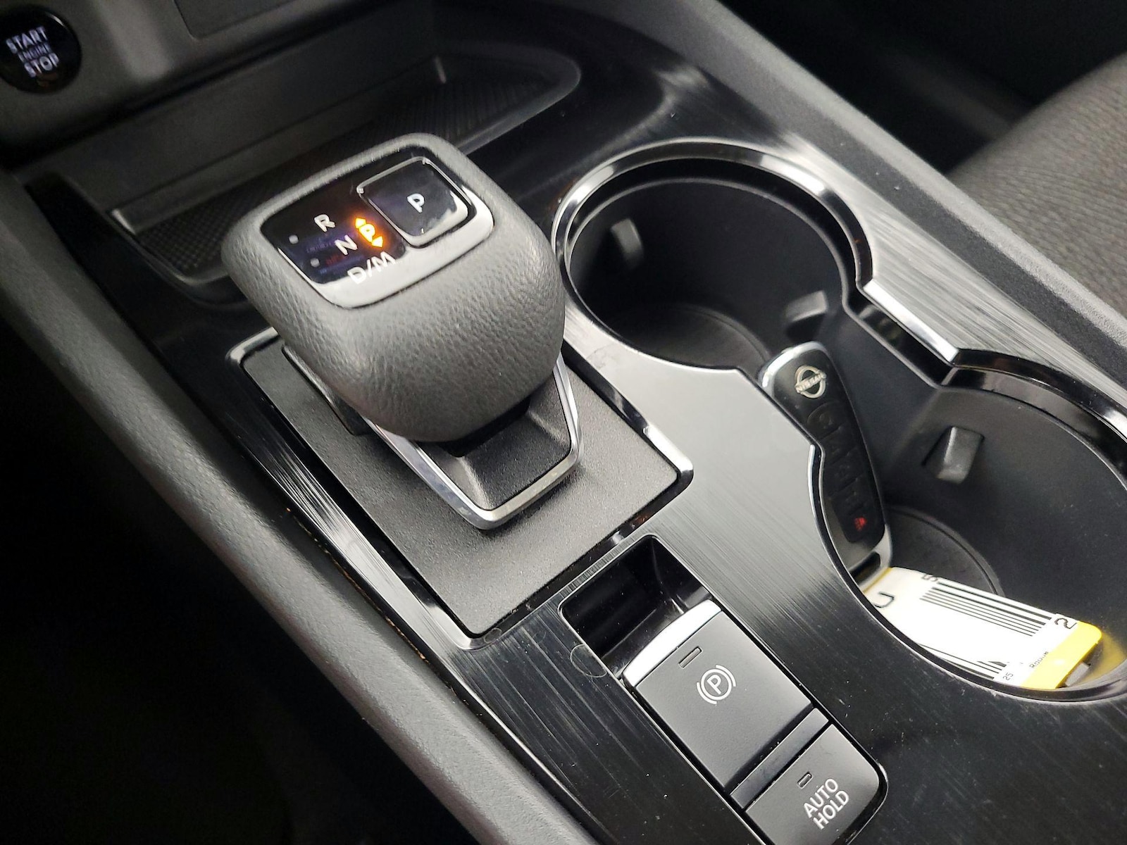 2025 Nissan Rogue SV - Photo 17