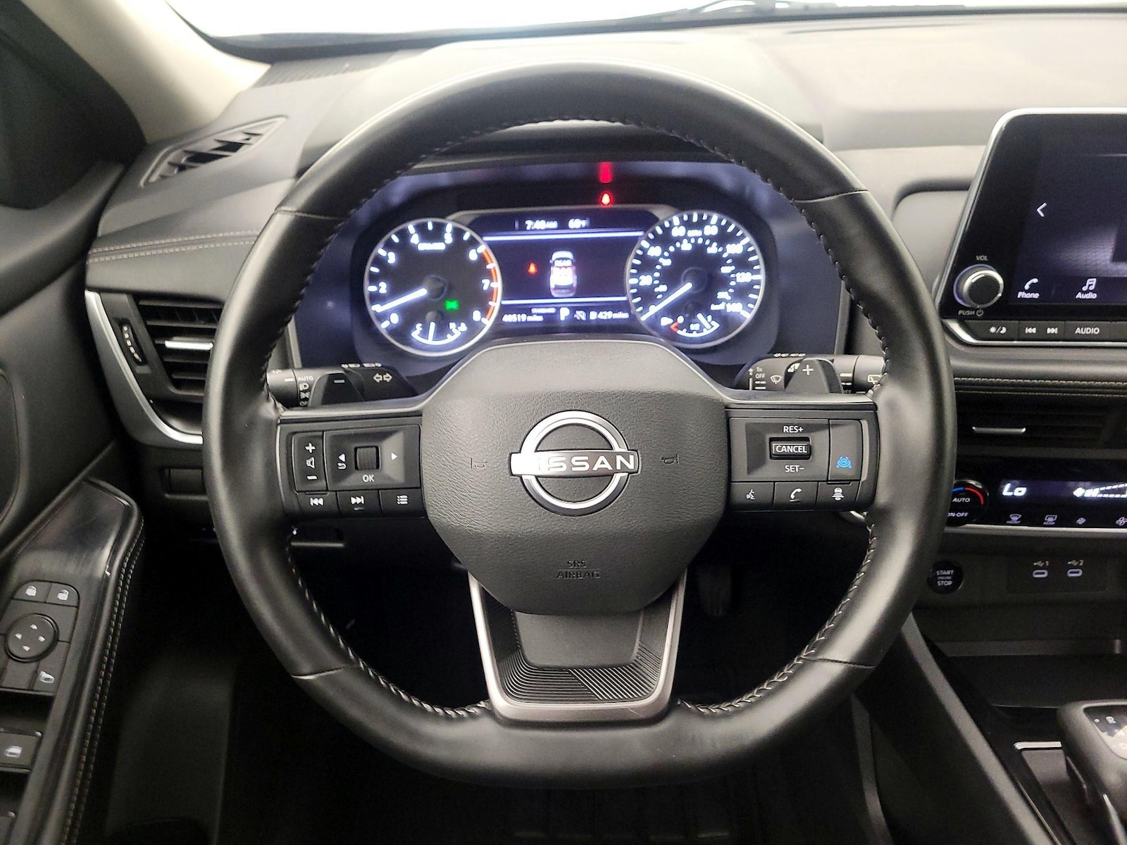 2025 Nissan Rogue SV - Photo 11