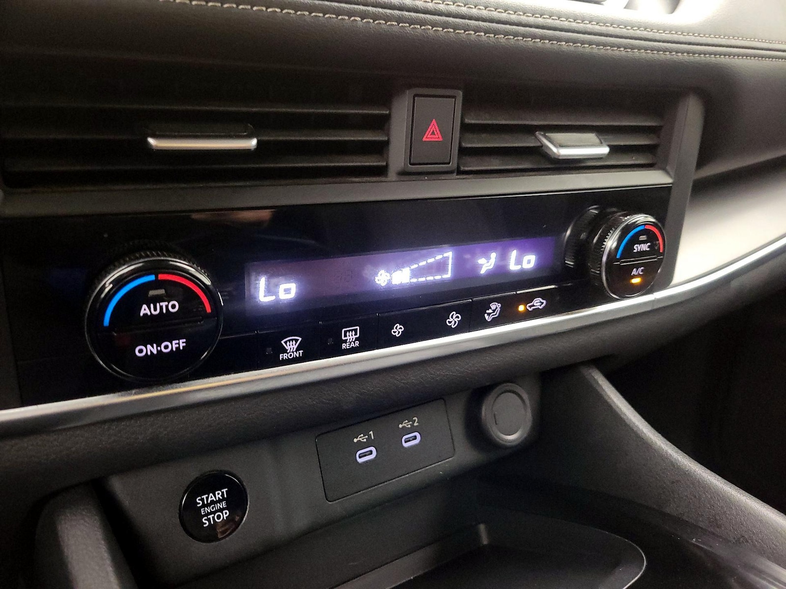 2025 Nissan Rogue SV - Photo 17