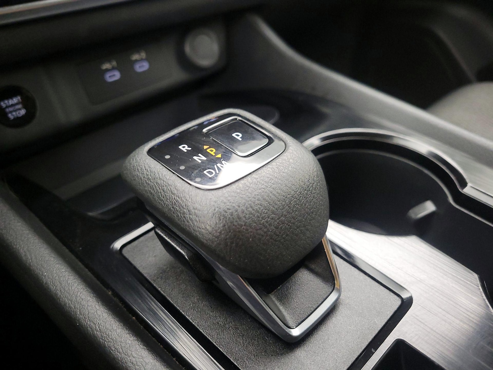 2025 Nissan Rogue SV - Photo 18