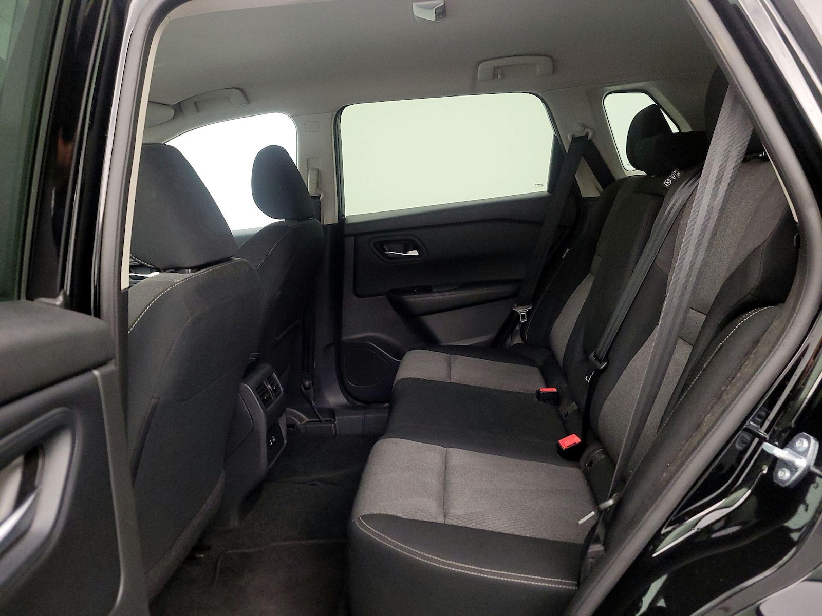 2025 Nissan Rogue SV - Photo 20