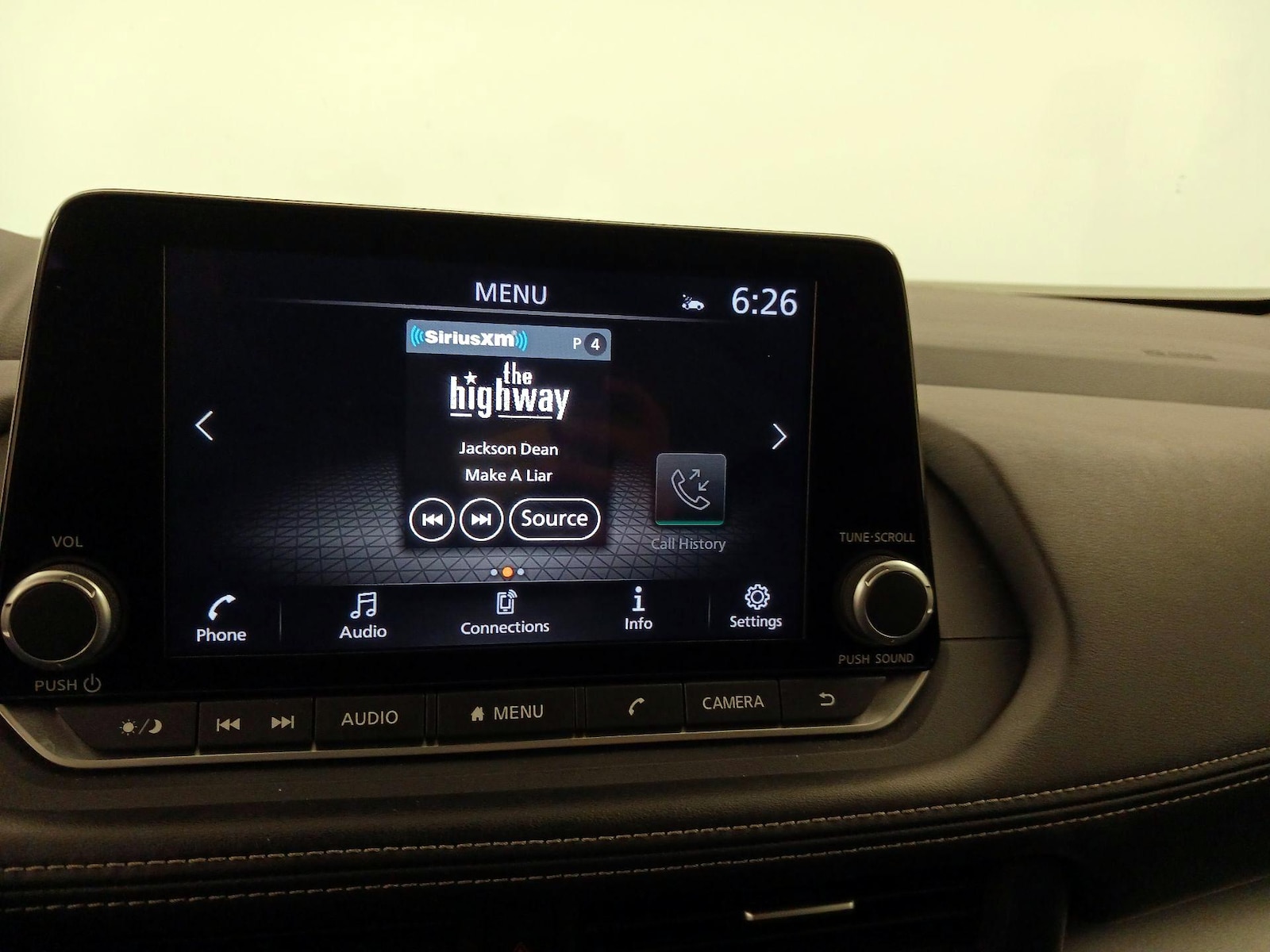 2025 Nissan Rogue SV - Photo 16