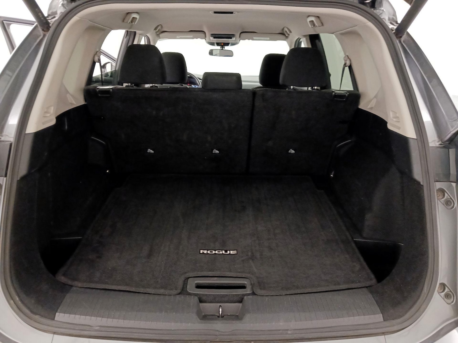 2025 Nissan Rogue SV - Photo 21
