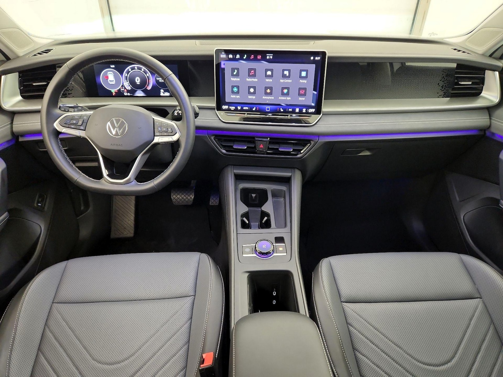 Apple CarPlay® & Android Auto™