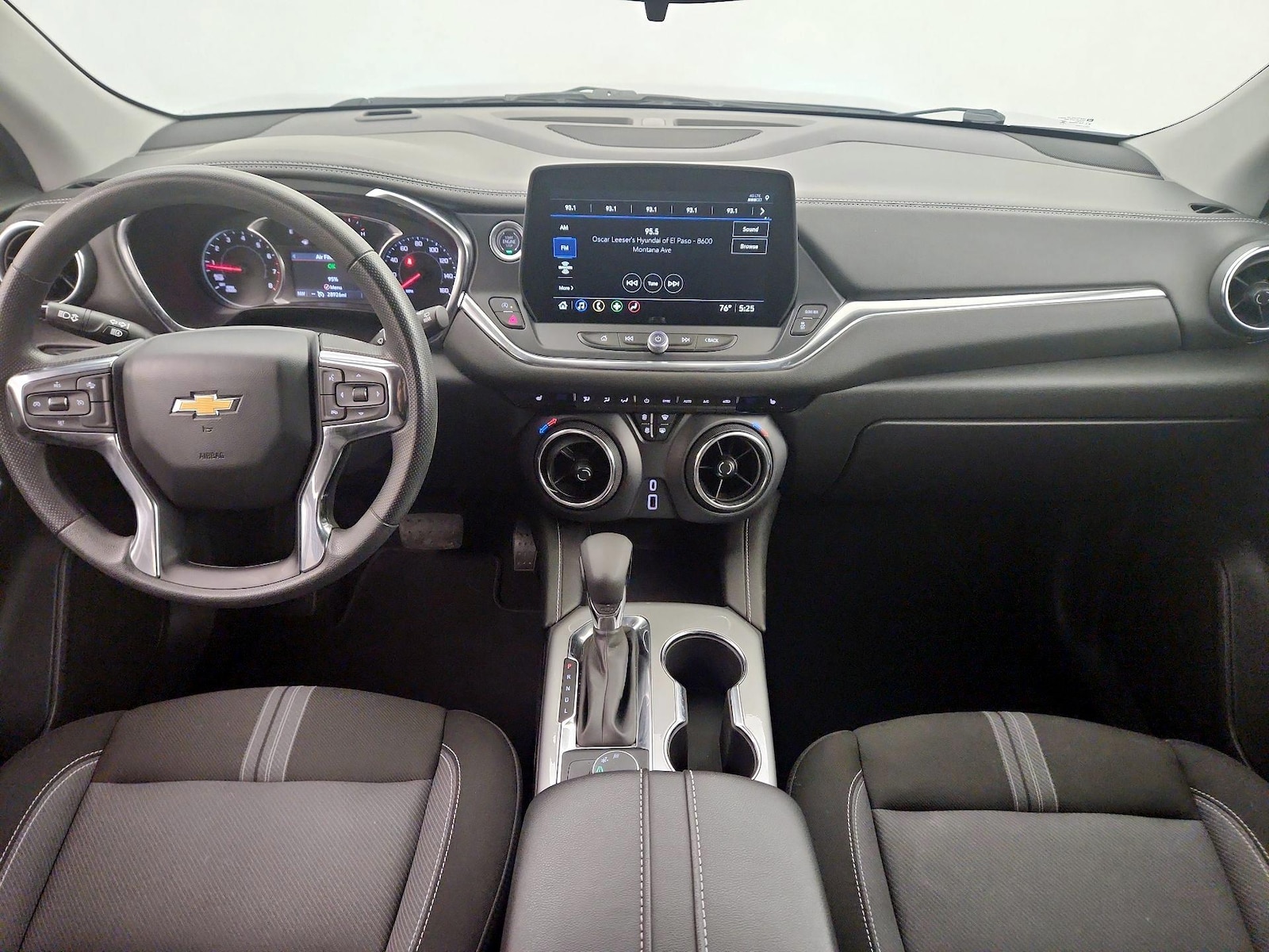 2025 Chevrolet Blazer 2LT - Photo 10