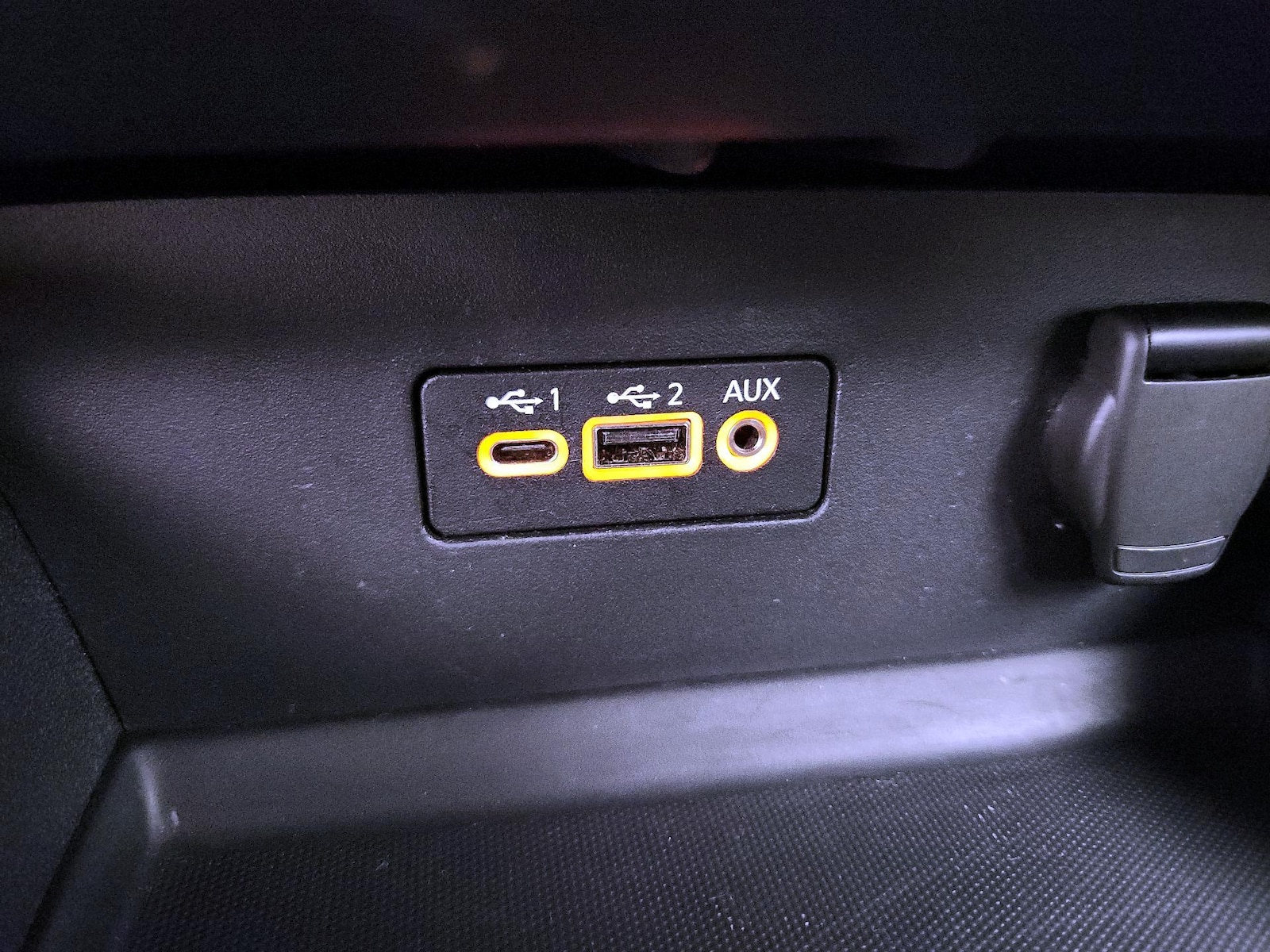 2025 Nissan Altima SV - Photo 17