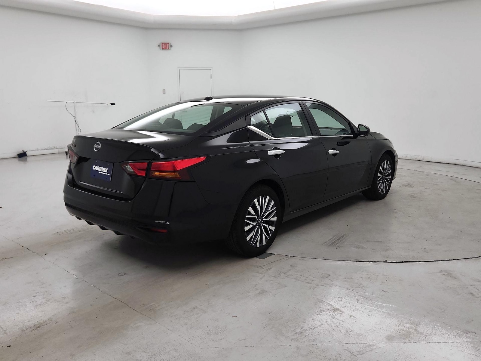 2025 Nissan Altima SV - Photo 5