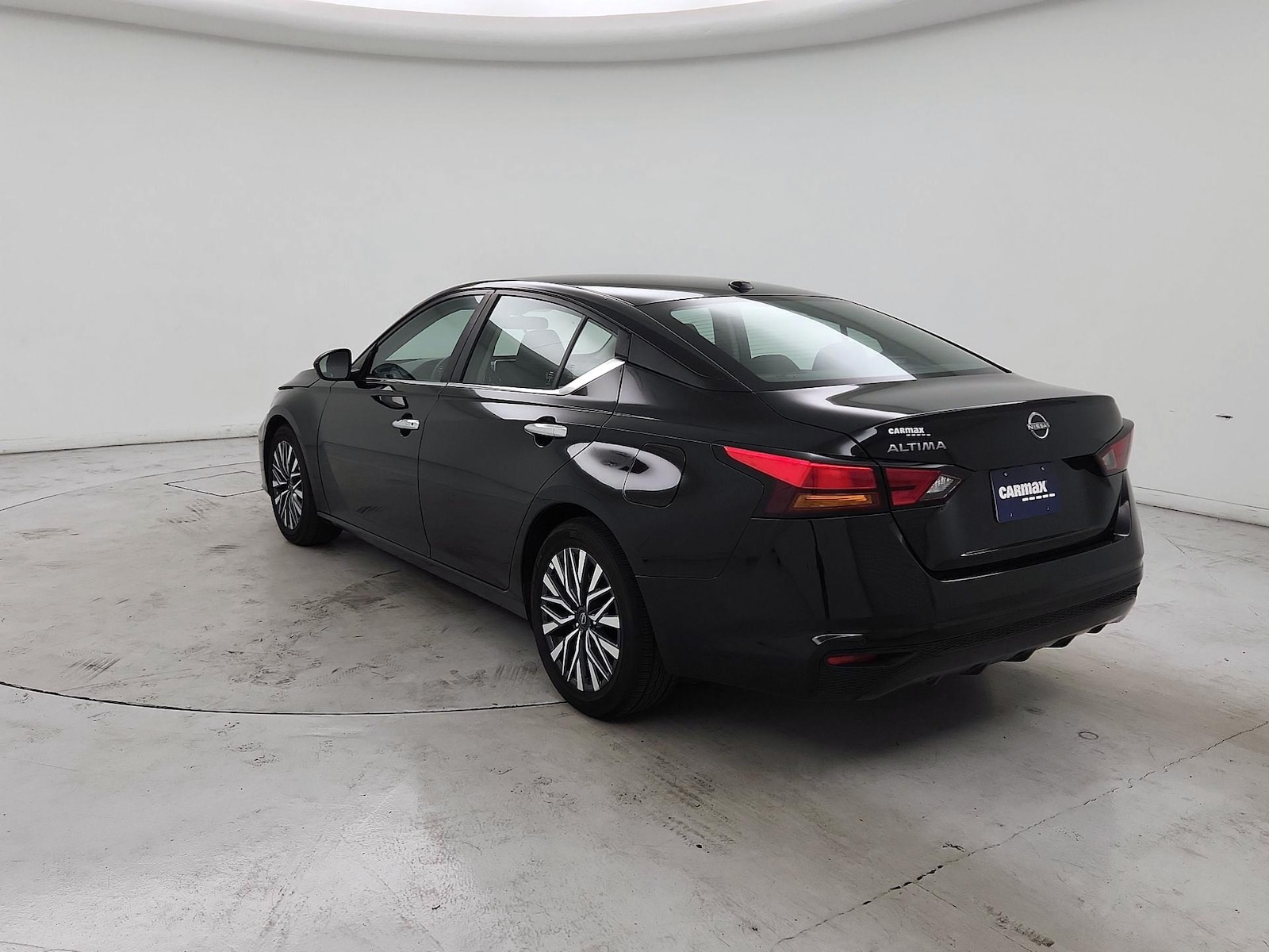 2025 Nissan Altima SV - Photo 7