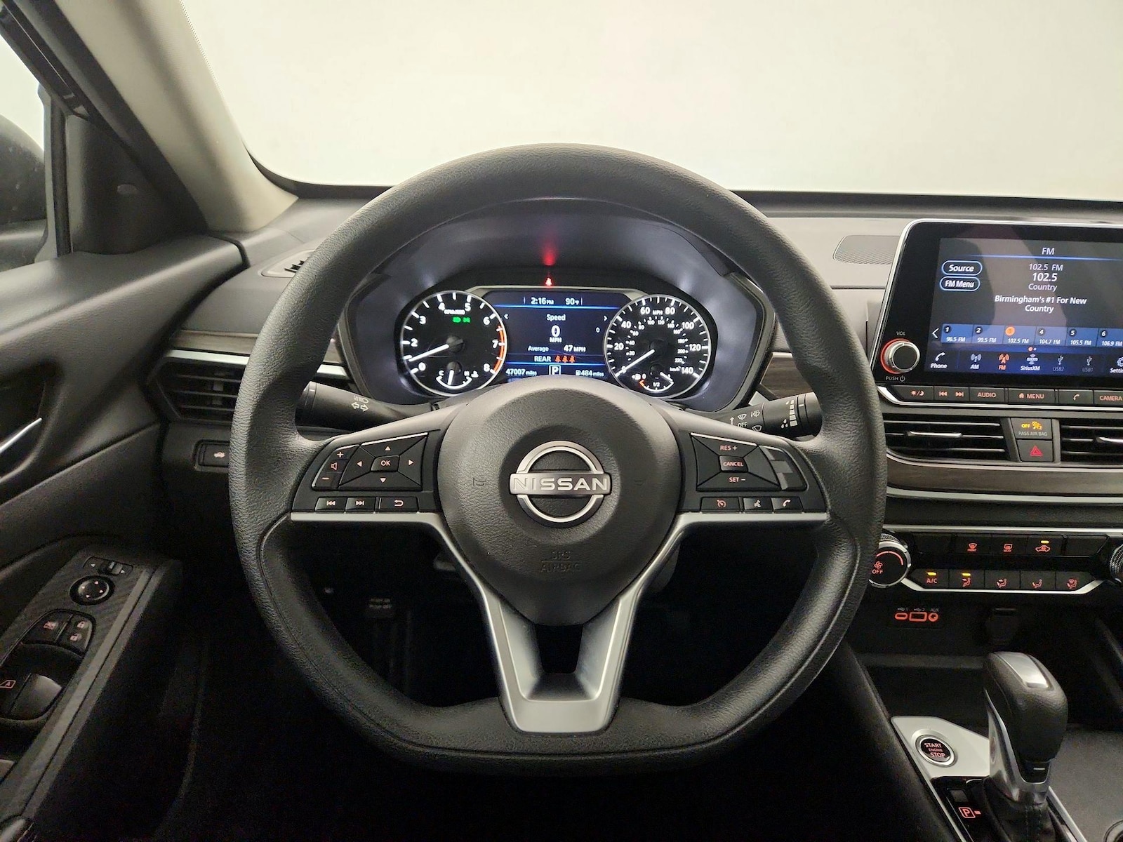2025 Nissan Altima SV - Photo 9