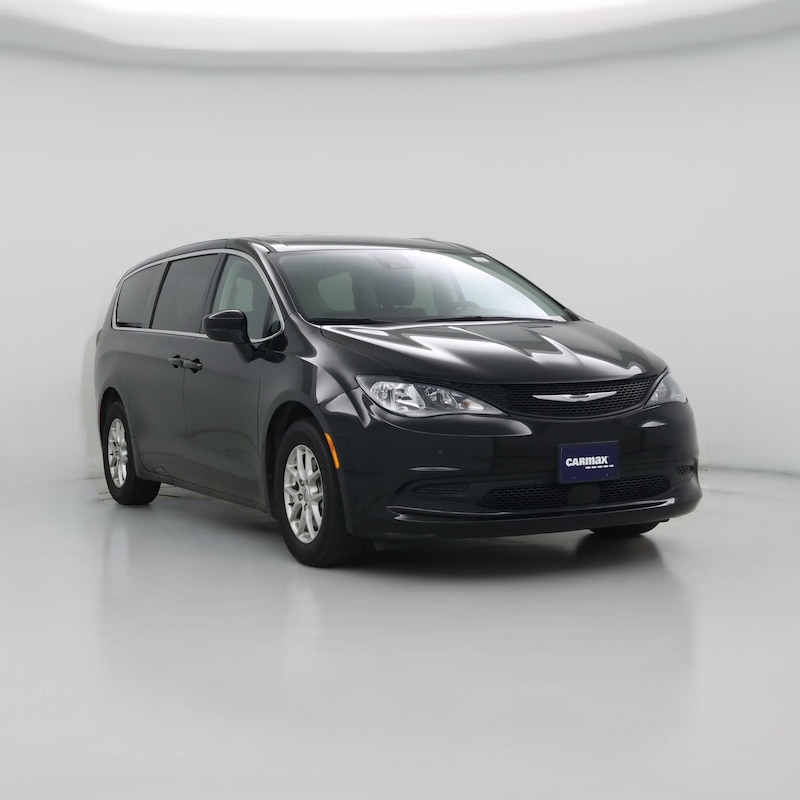2024 Chrysler Voyager LX