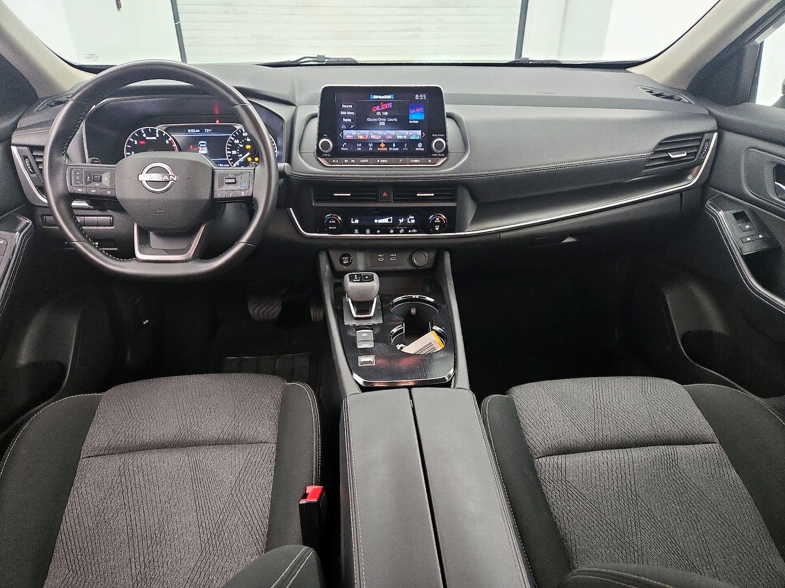 2025 Nissan Rogue SV - Photo 10